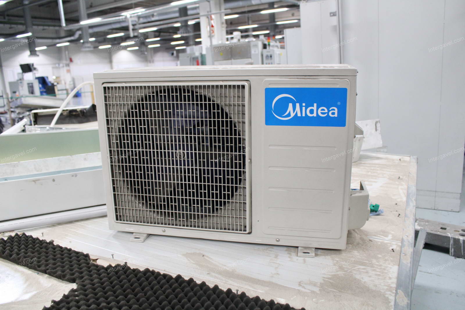 Bontott vegyes panelek és klíma 7