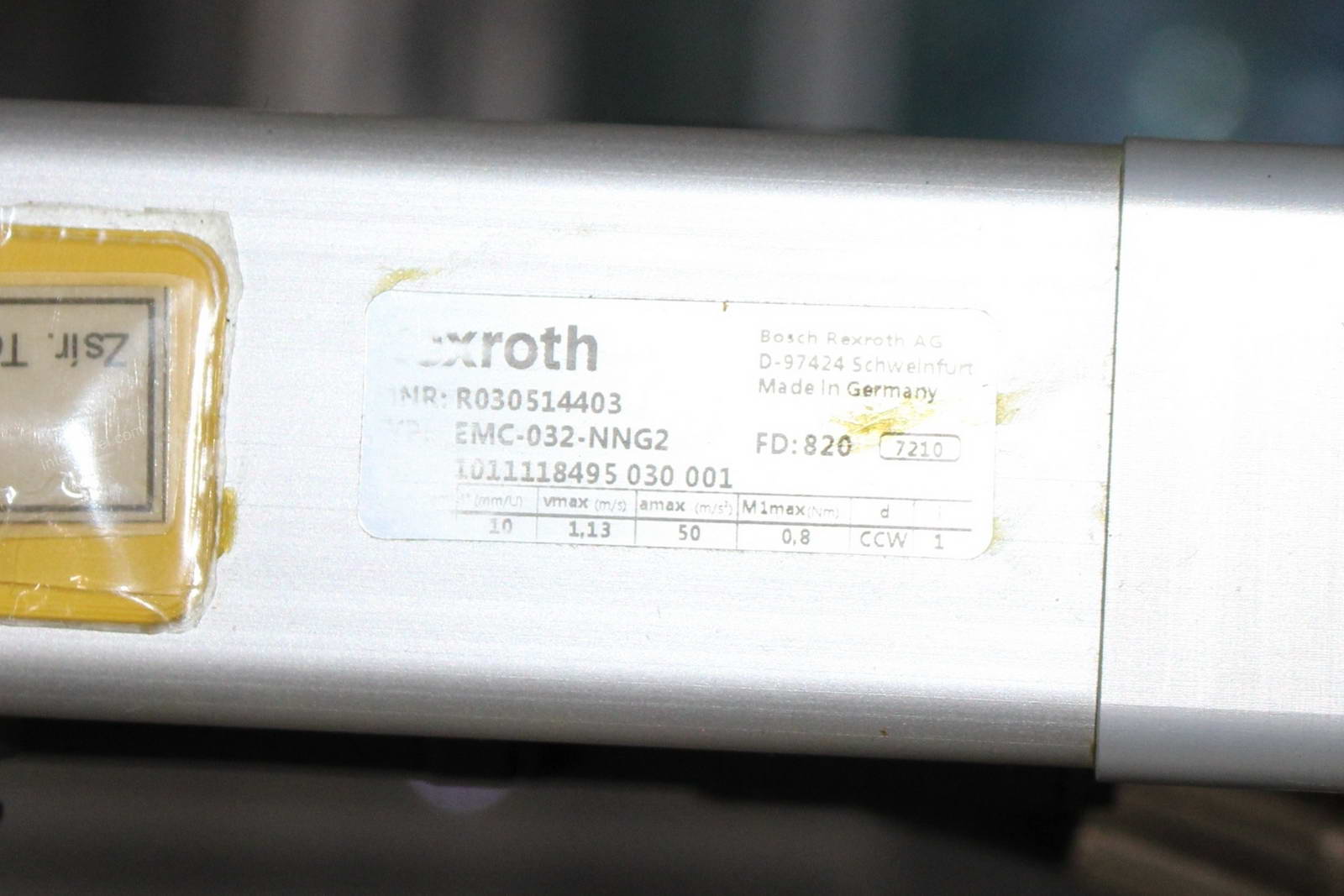 Szerelő munkahely (bontott) és villamos szekrény 15