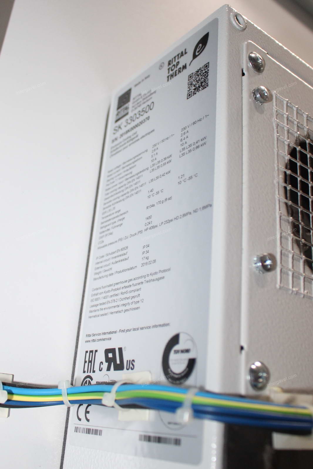 Szerelő munkahely (bontott) és villamos szekrény 36