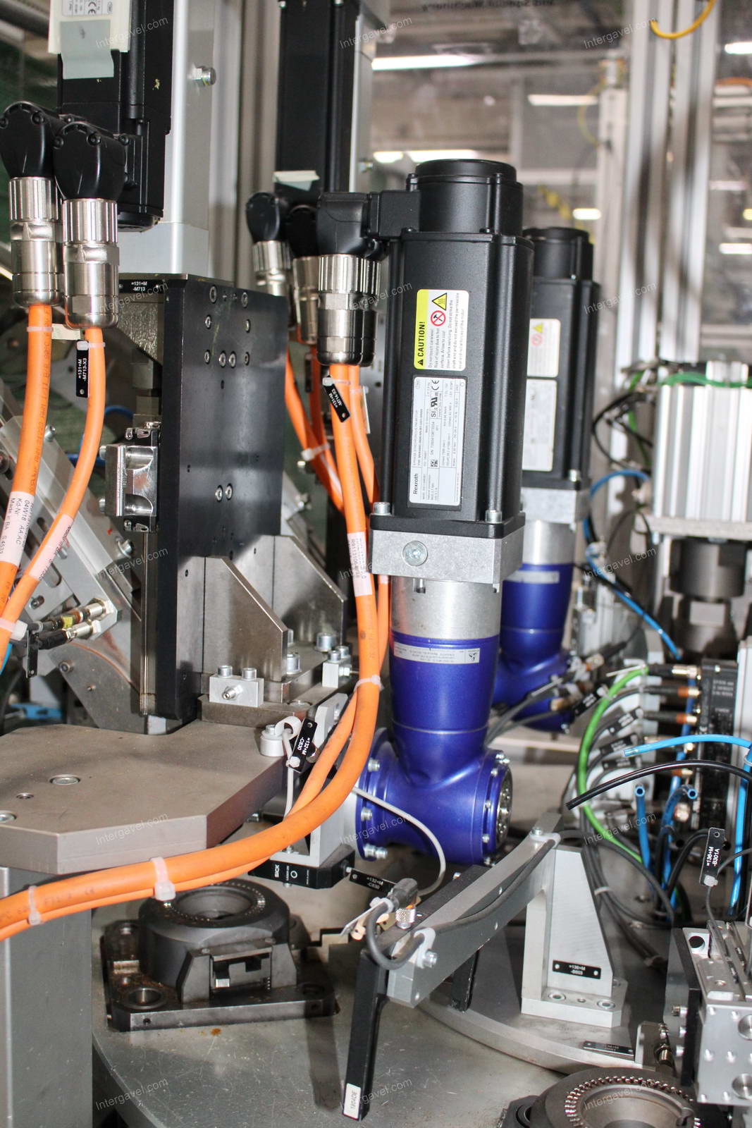 Szerelő munkahely (bontott) és villamos szekrény 4