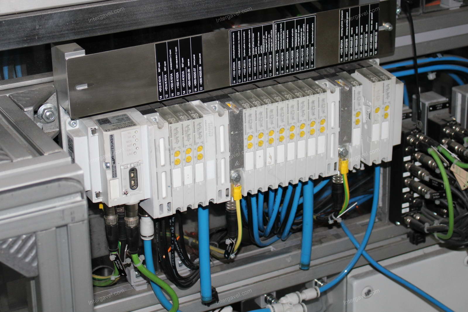 Szerelő munkahely (bontott) és villamos szekrény 19