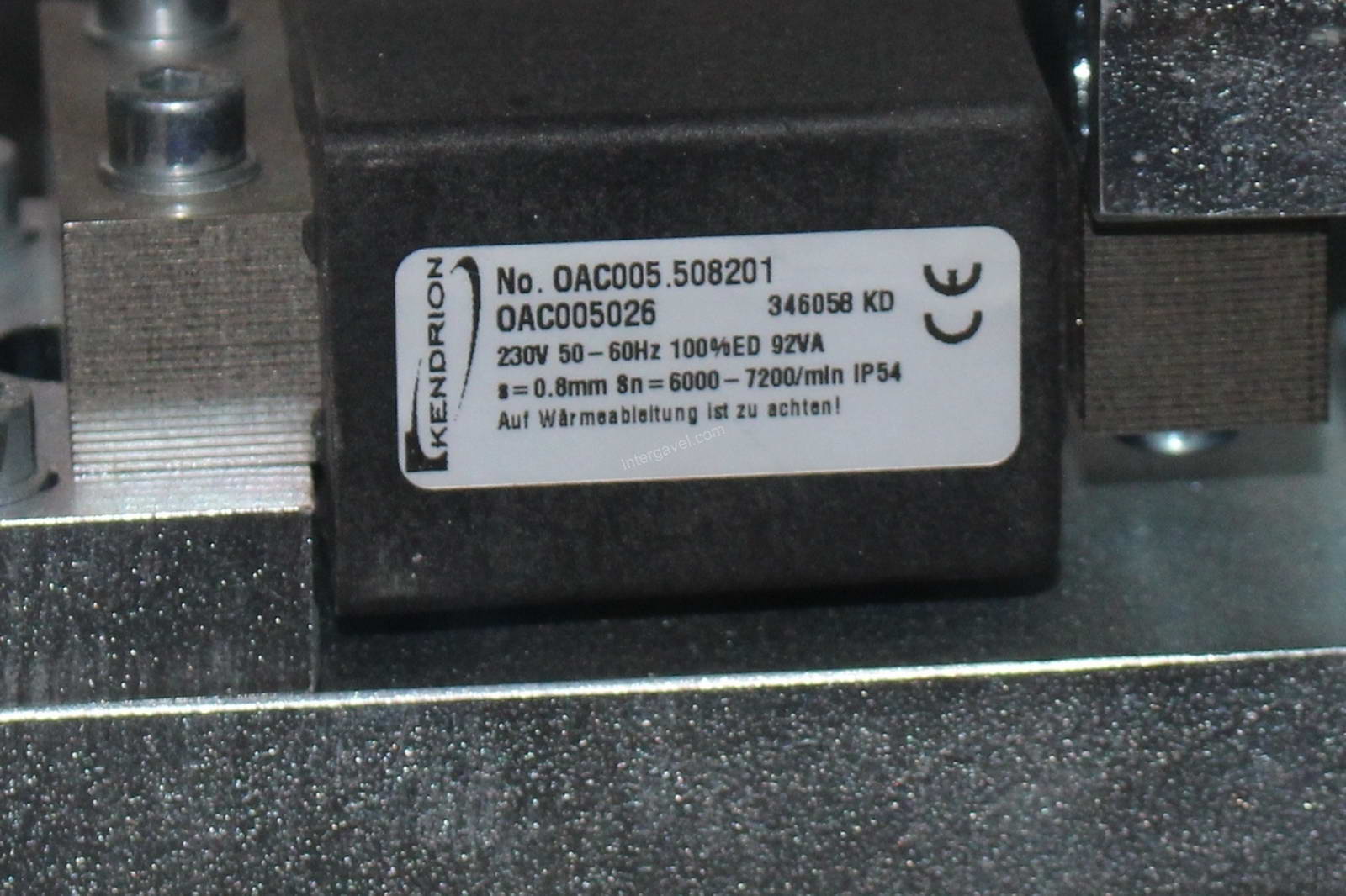 Vibrációs adagoló és szerelő munkahely (bontott)  8