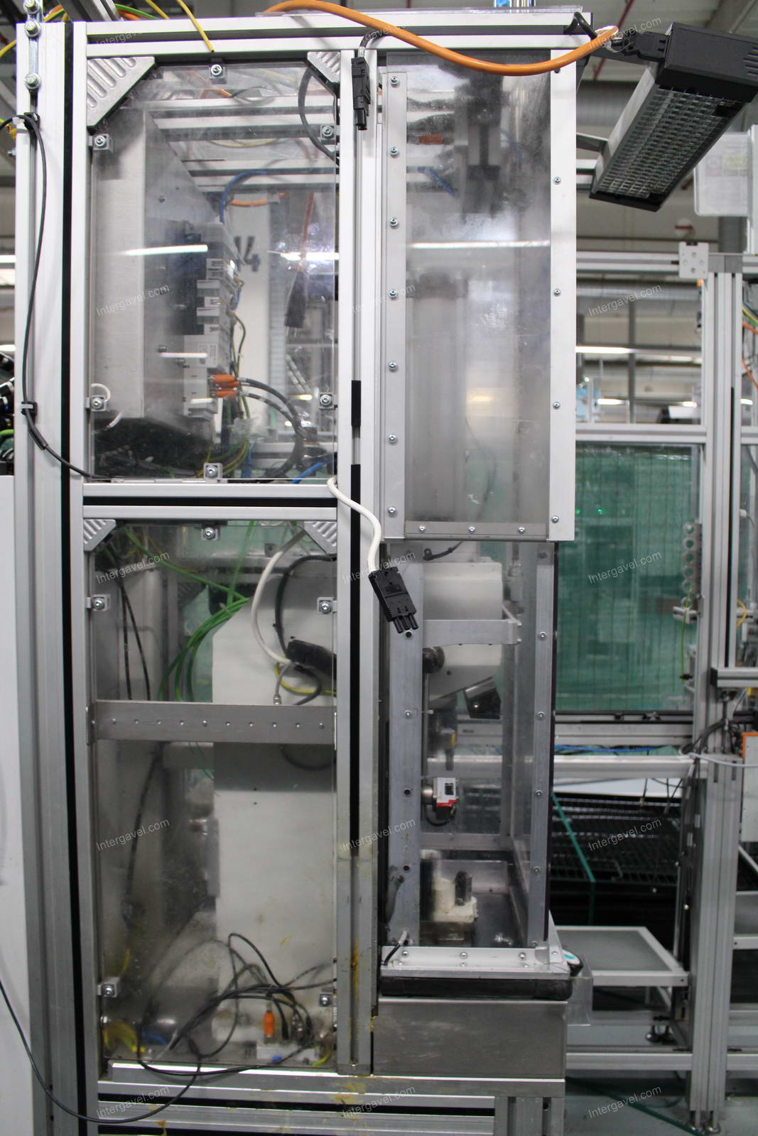 Vibrációs adagoló és szerelő munkahely (bontott)  13