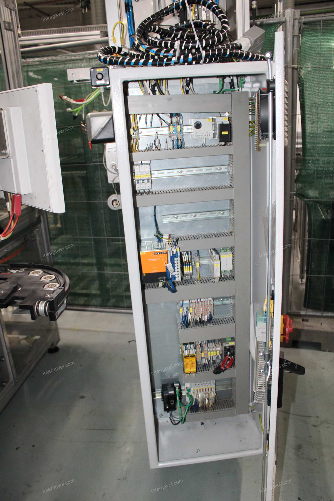 Vibrációs adagoló és szerelő munkahely (bontott)  16