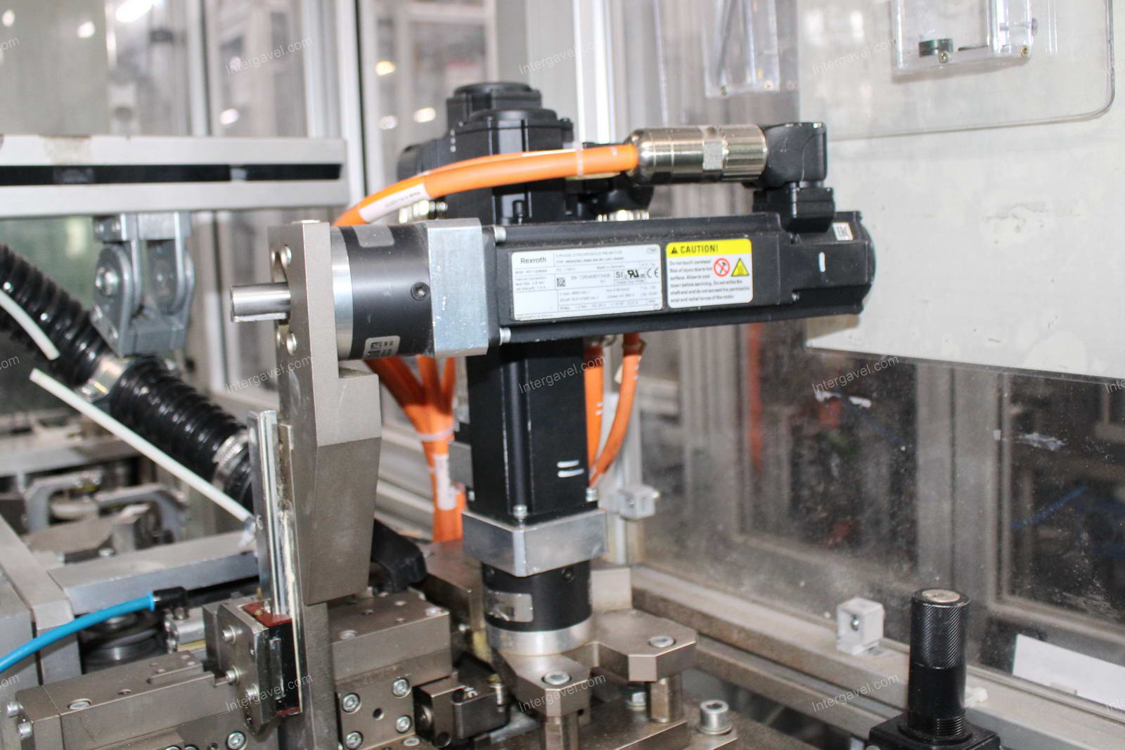 Szerelő állomás (bontott)
és villamos szekrény 6