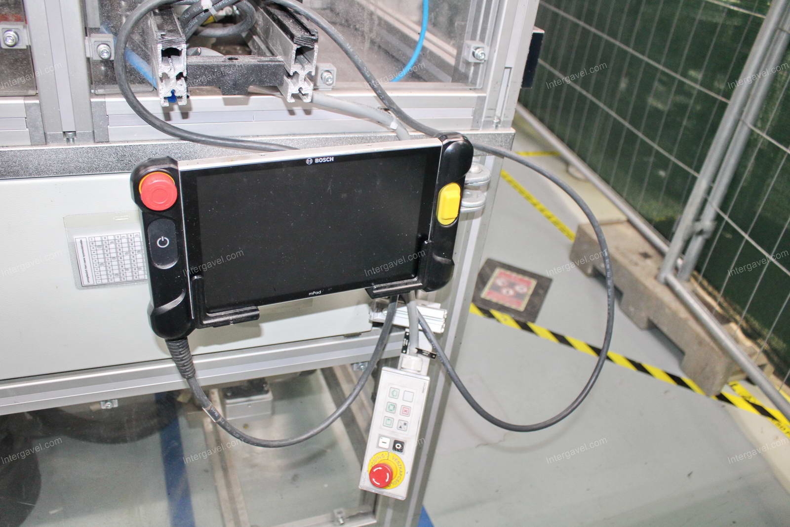 Szerelő állomás (bontott)
és villamos szekrény 22