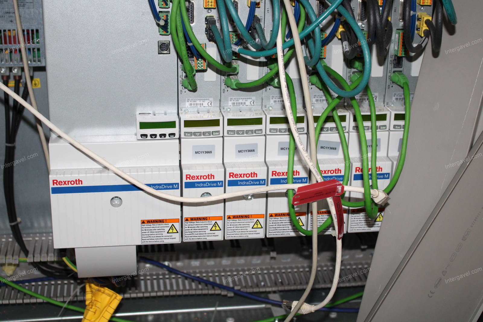 Szerelő állomás (bontott)
és villamos szekrény 33