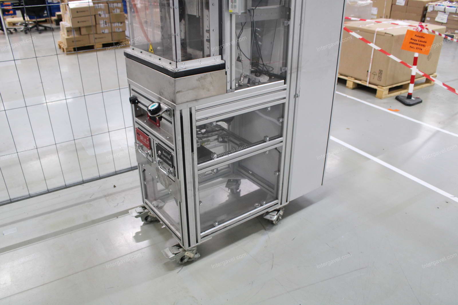 Szerelő munkahely (bontott) 3