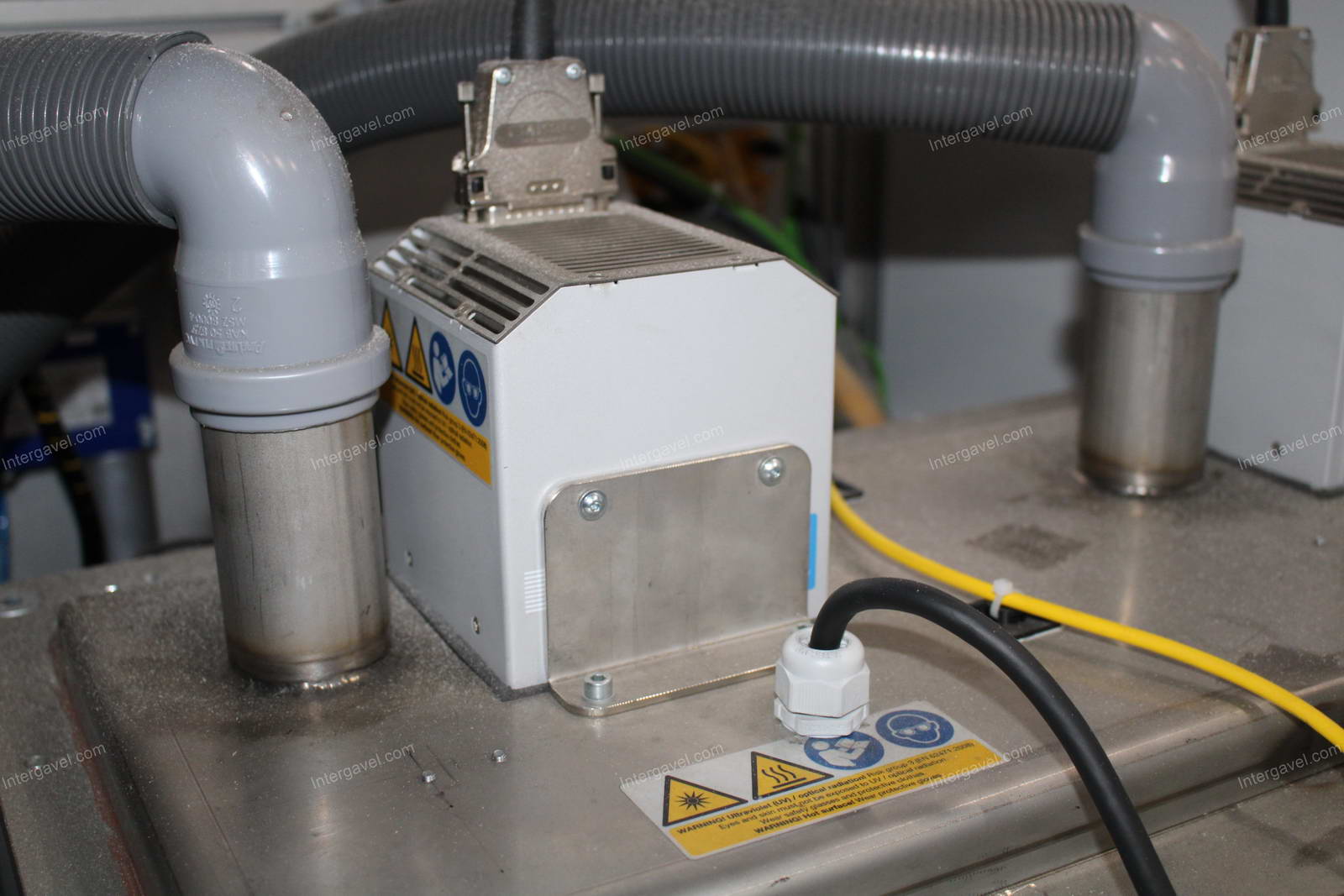 Szerelő munkahely (bontott) és elszívó 6