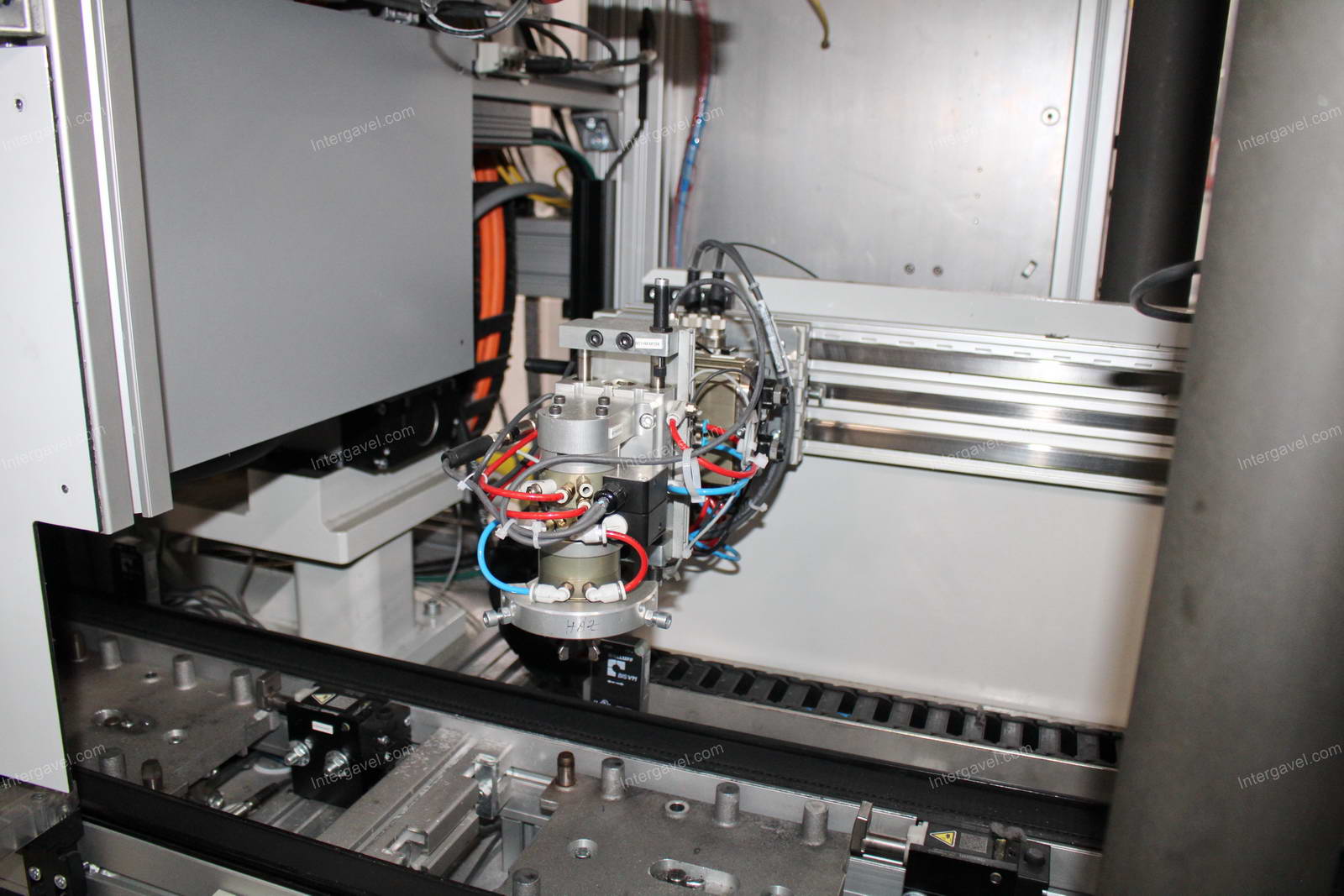 Szerelő munkahely (bontott) és elszívó 11