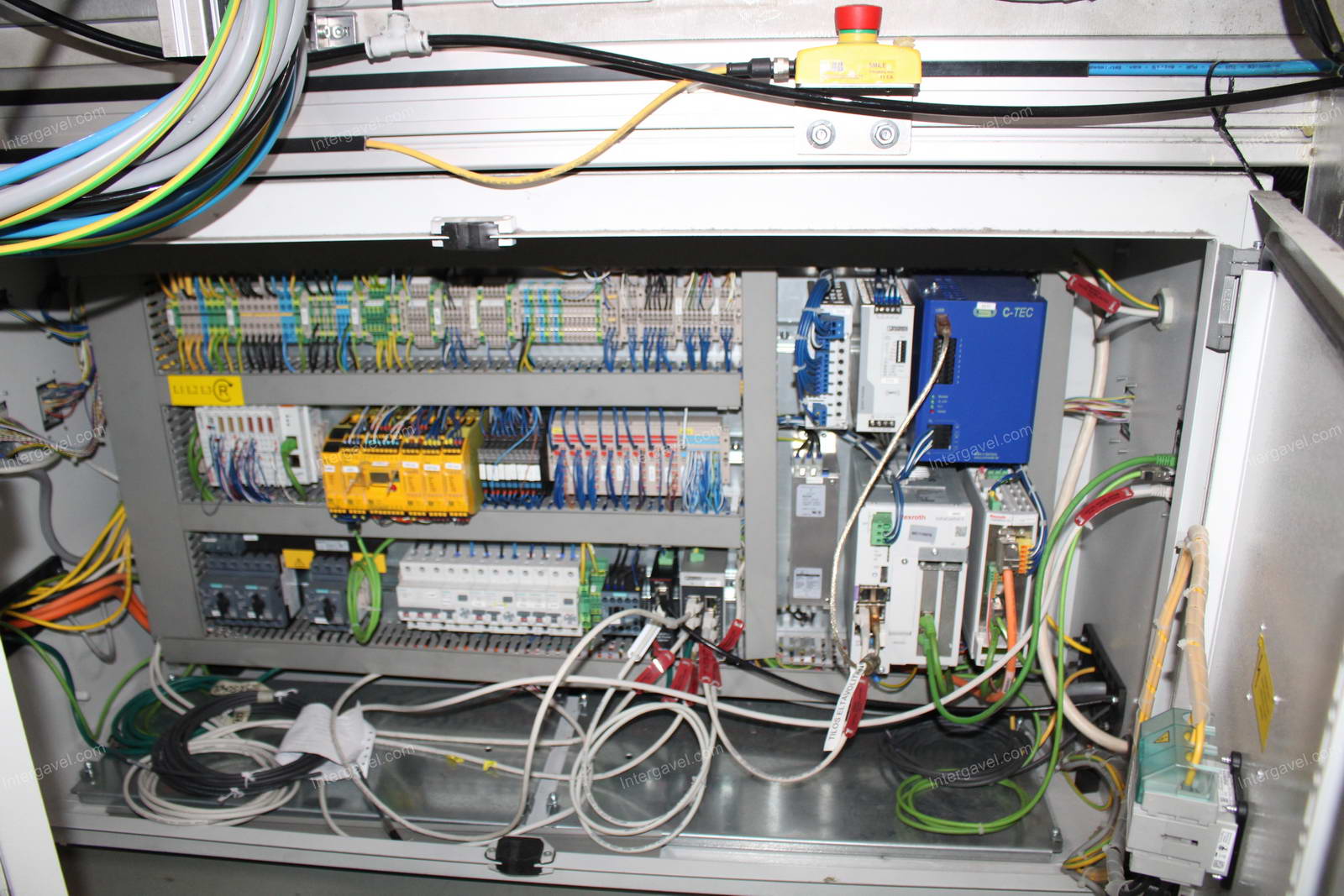 Szerelő munkahely (bontott) és elszívó 21