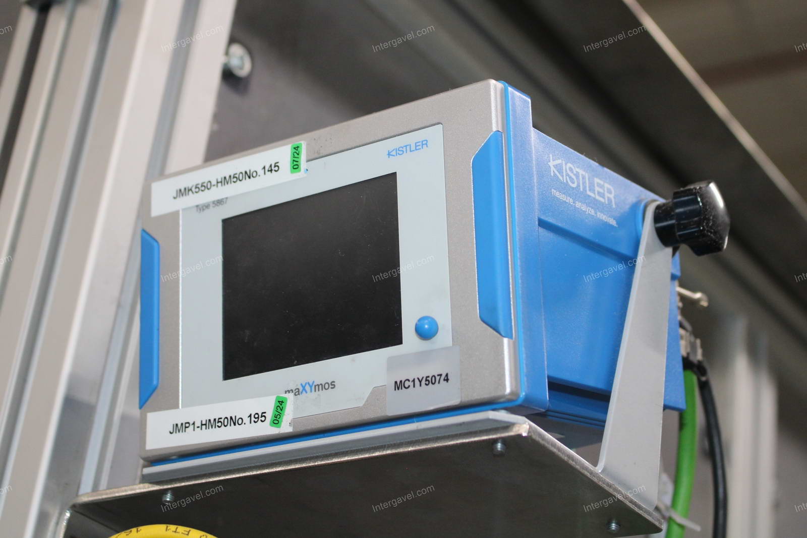 Szerelő munkahely (bontott) és elszívó 26