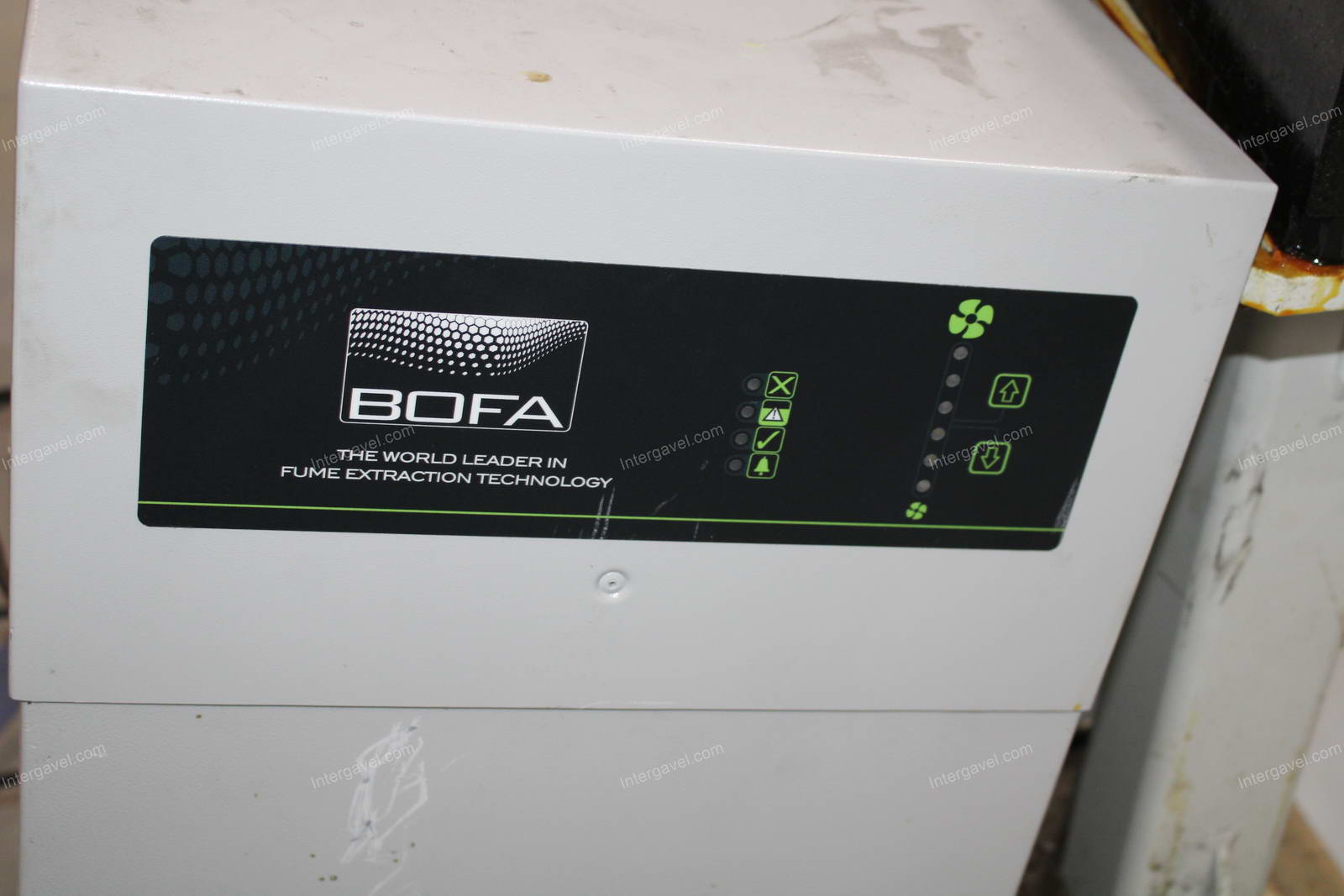 Szerelő munkahely (bontott) és elszívó 38