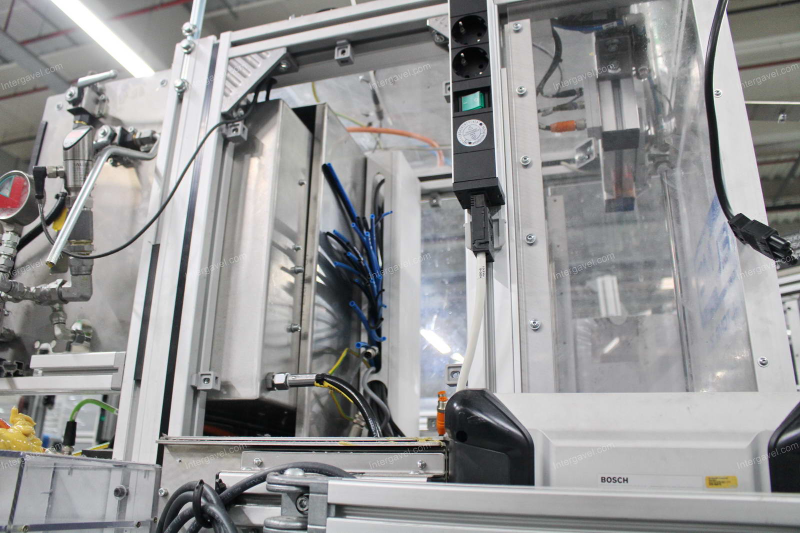 Szerelő munkahely (bontott) 8