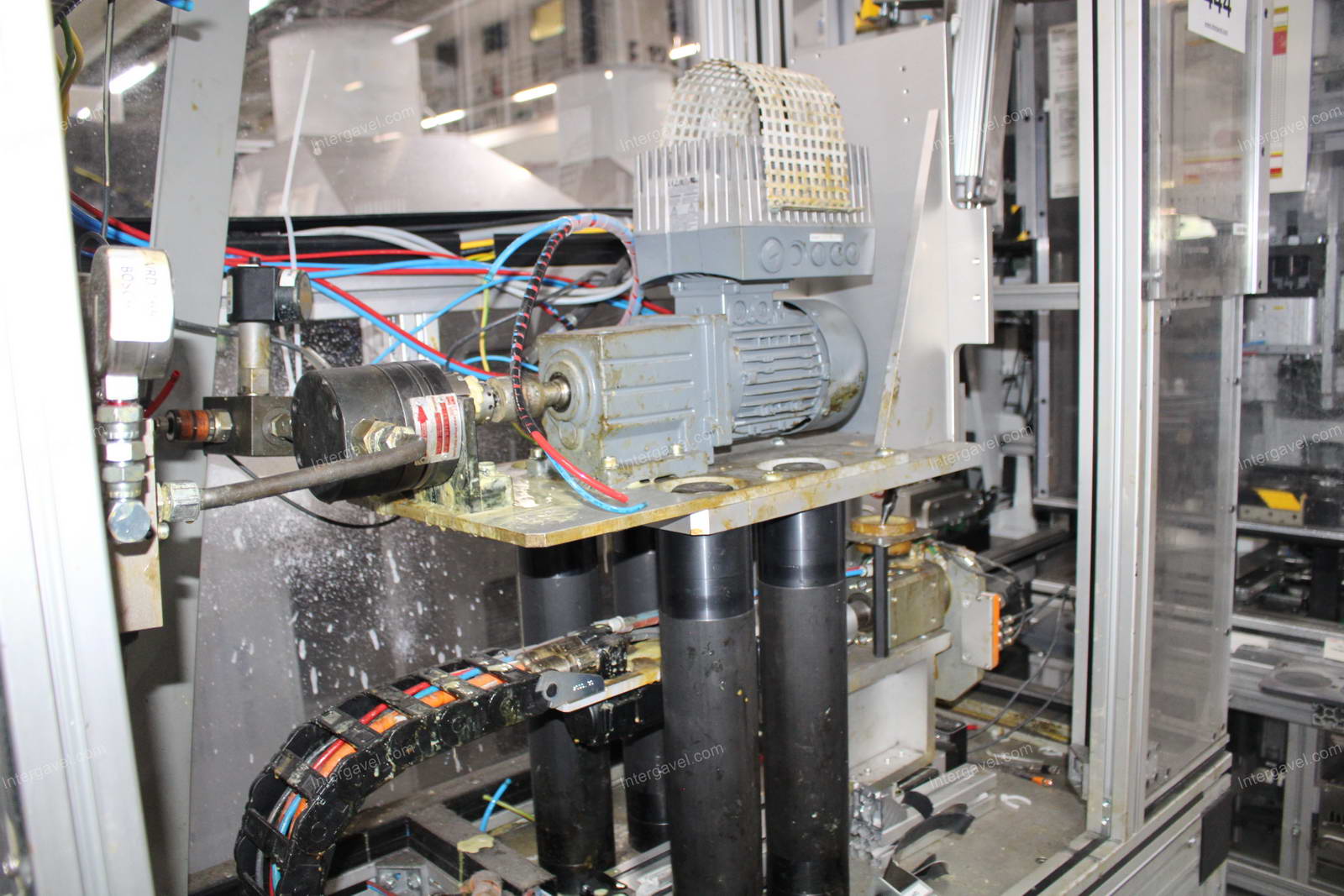 Szerelő munkahely (bontott) 4