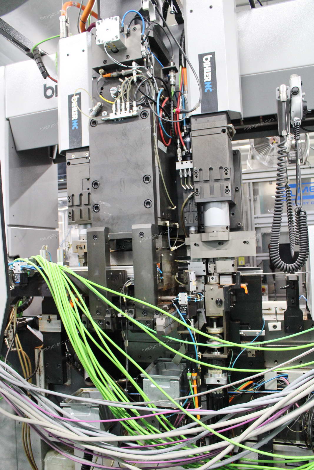 Drót hajlító, lapító és csupaszoló berendezés 5