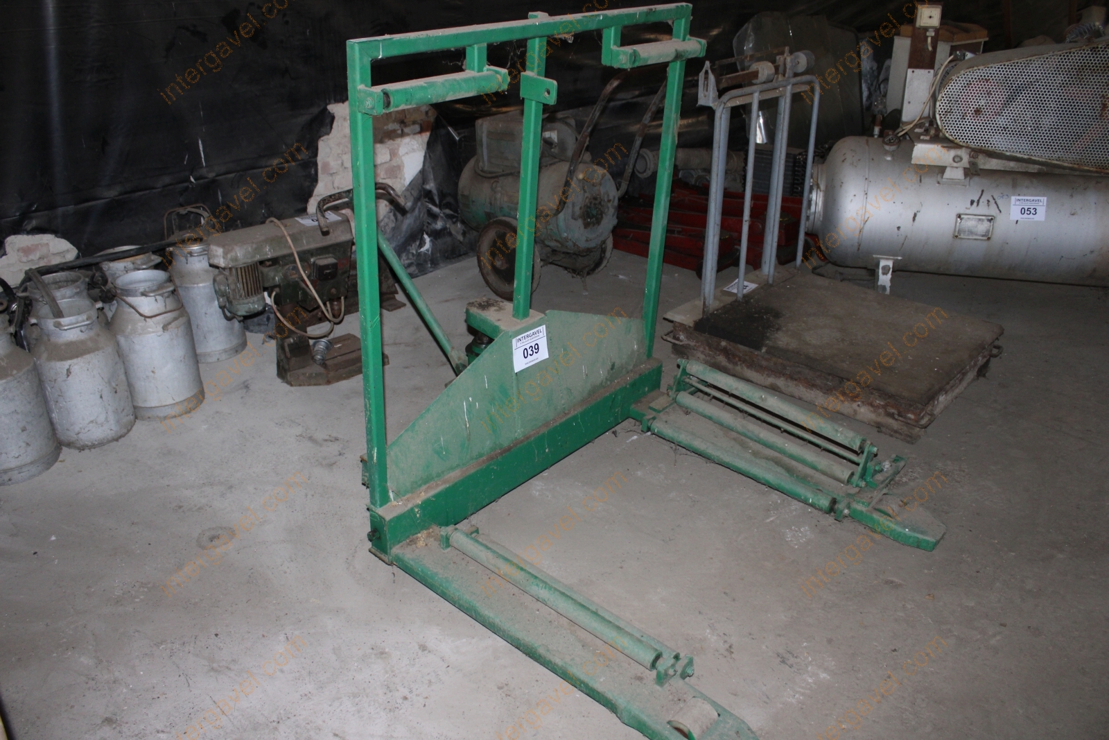 Gumiabroncs emelő 2