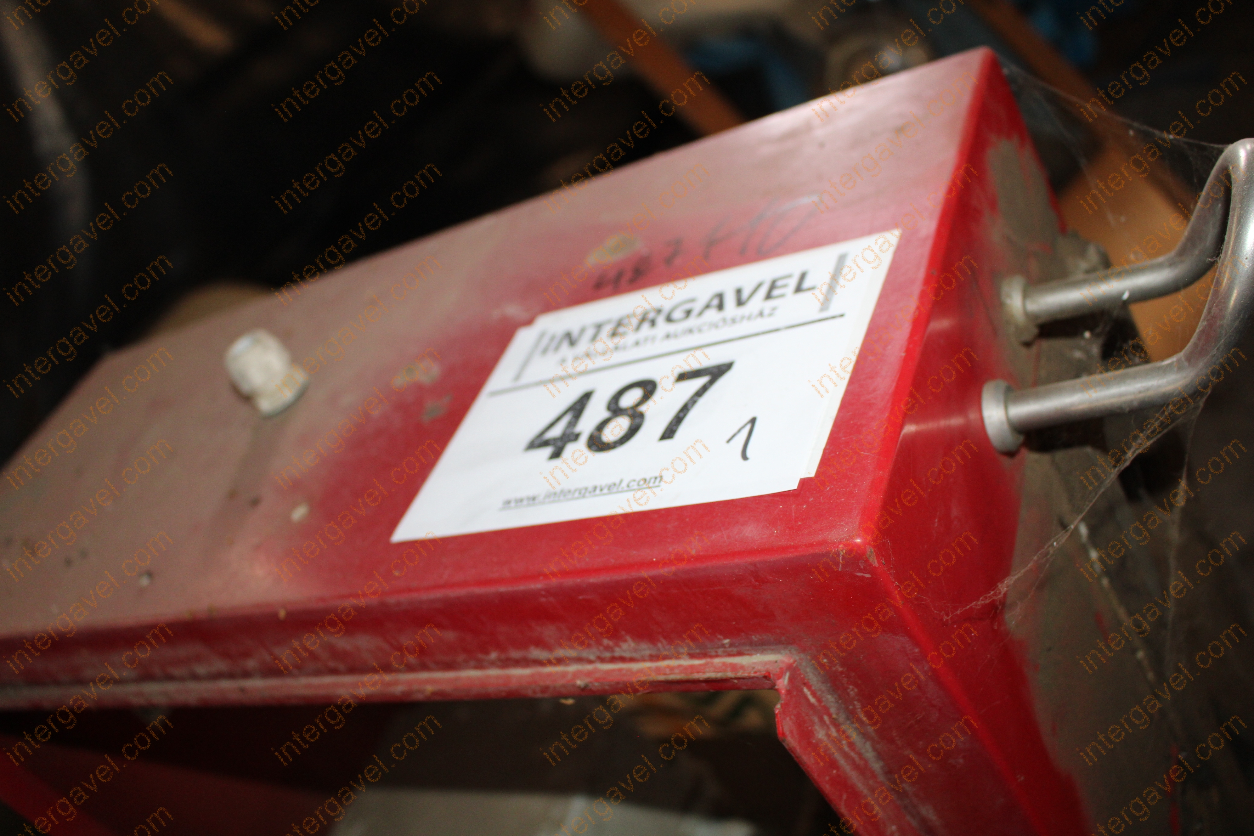 Üzemanyag kútfej 2