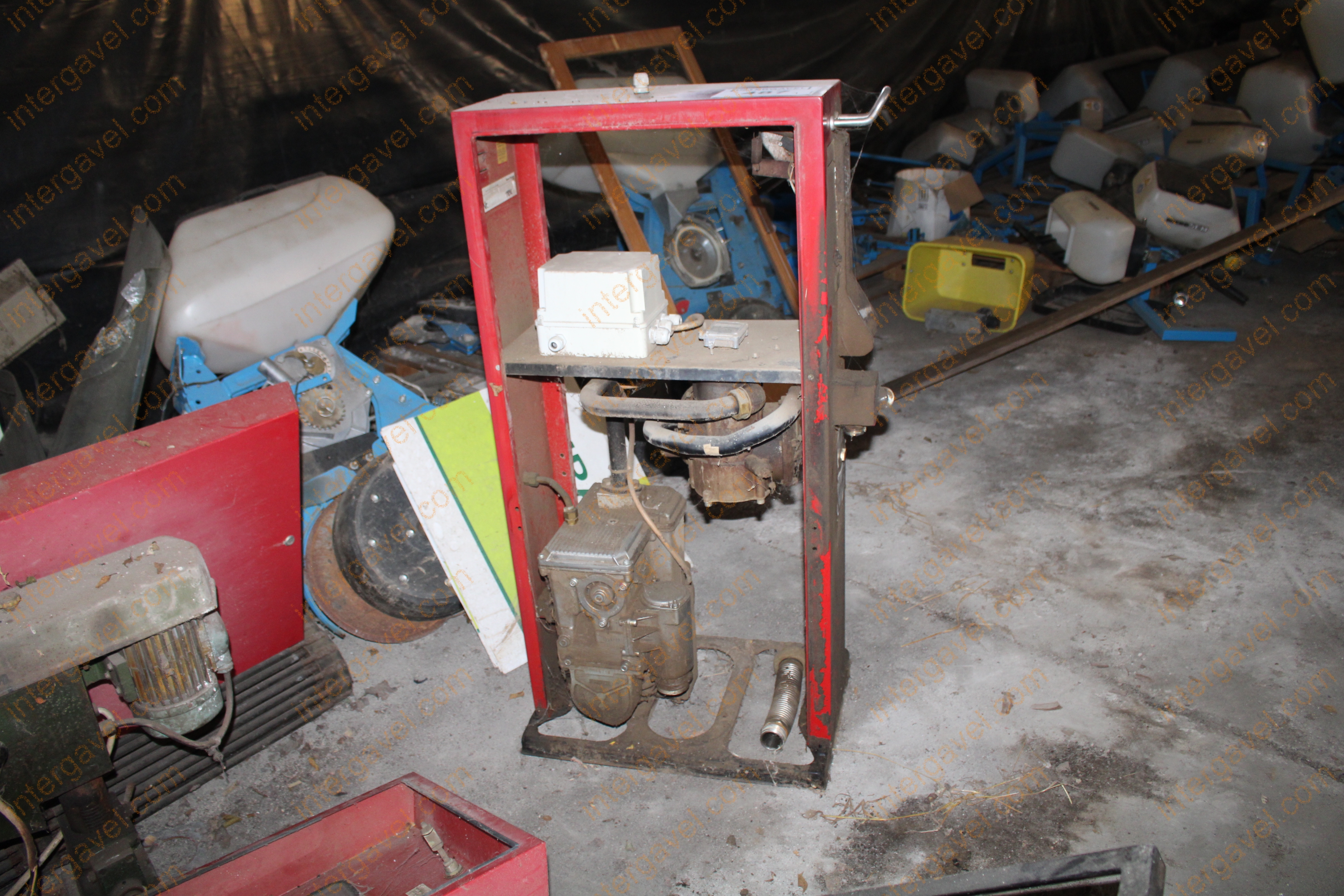 Üzemanyag kútfej 3