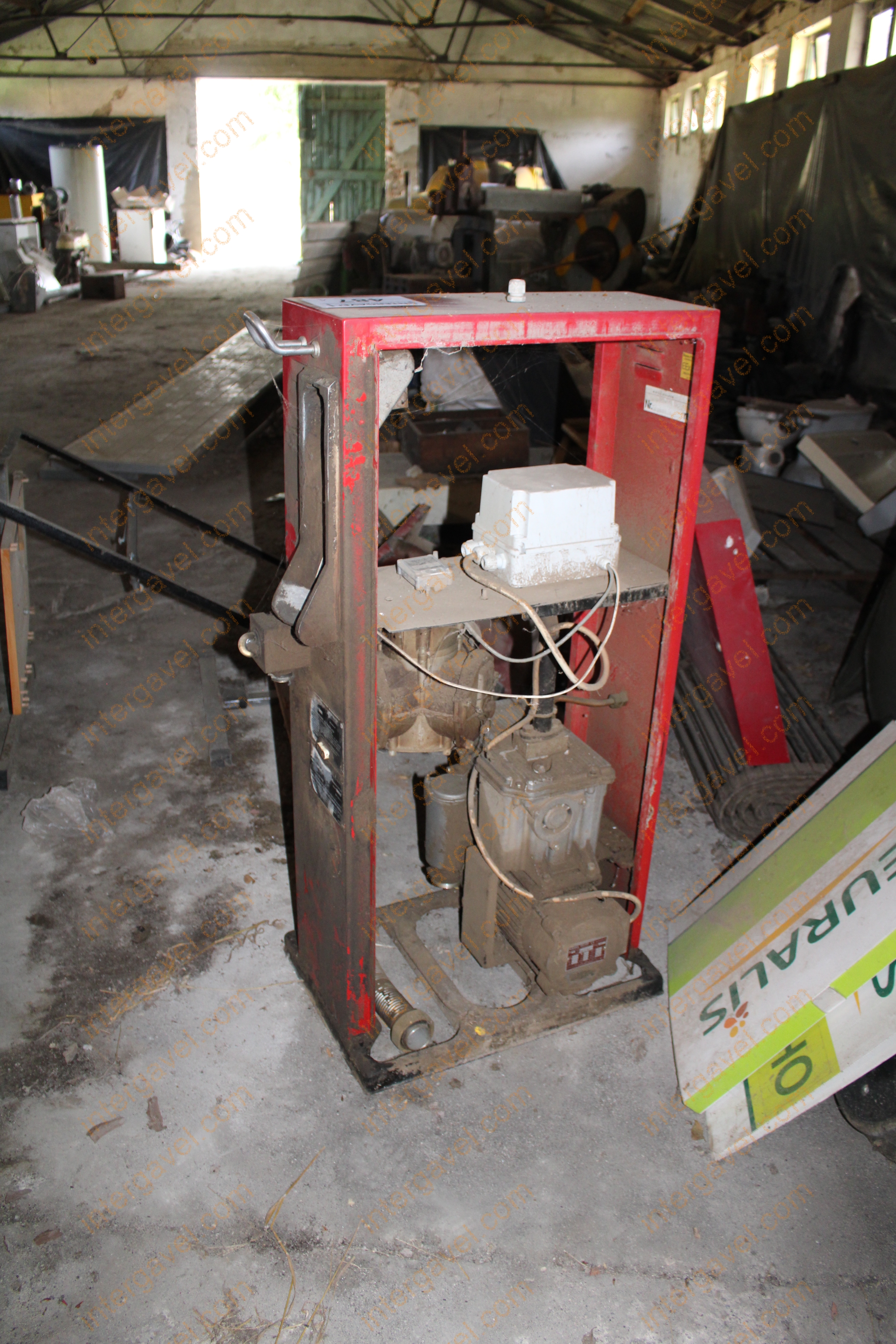 Üzemanyag kútfej 6