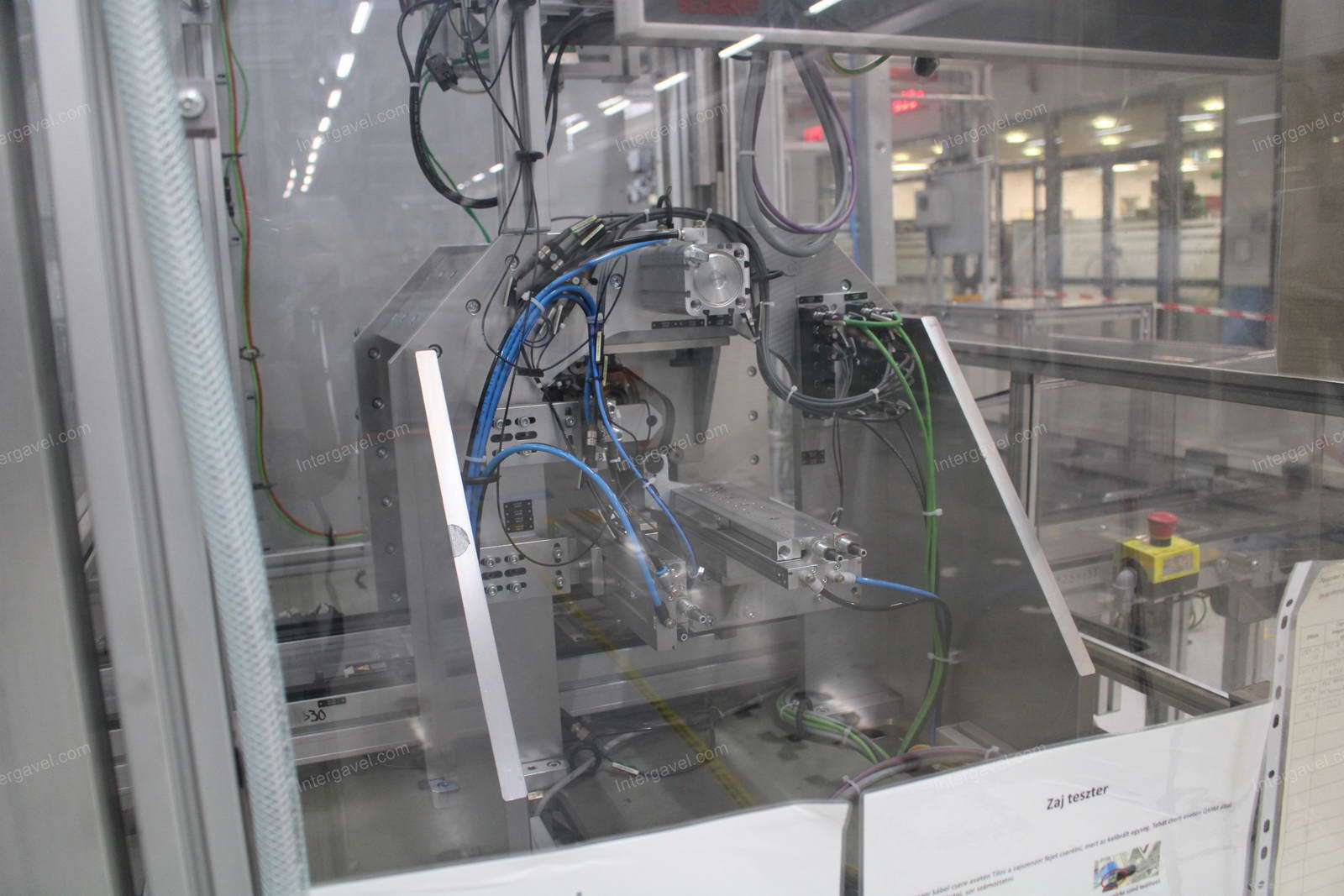 Szerelő munkahely 6