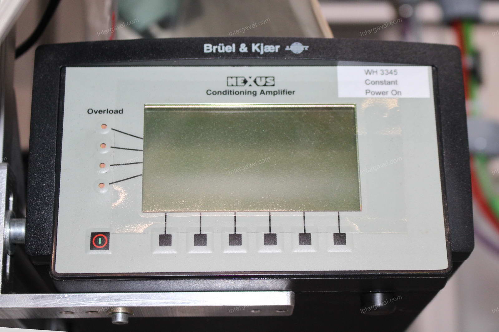 Szerelő munkahely 11