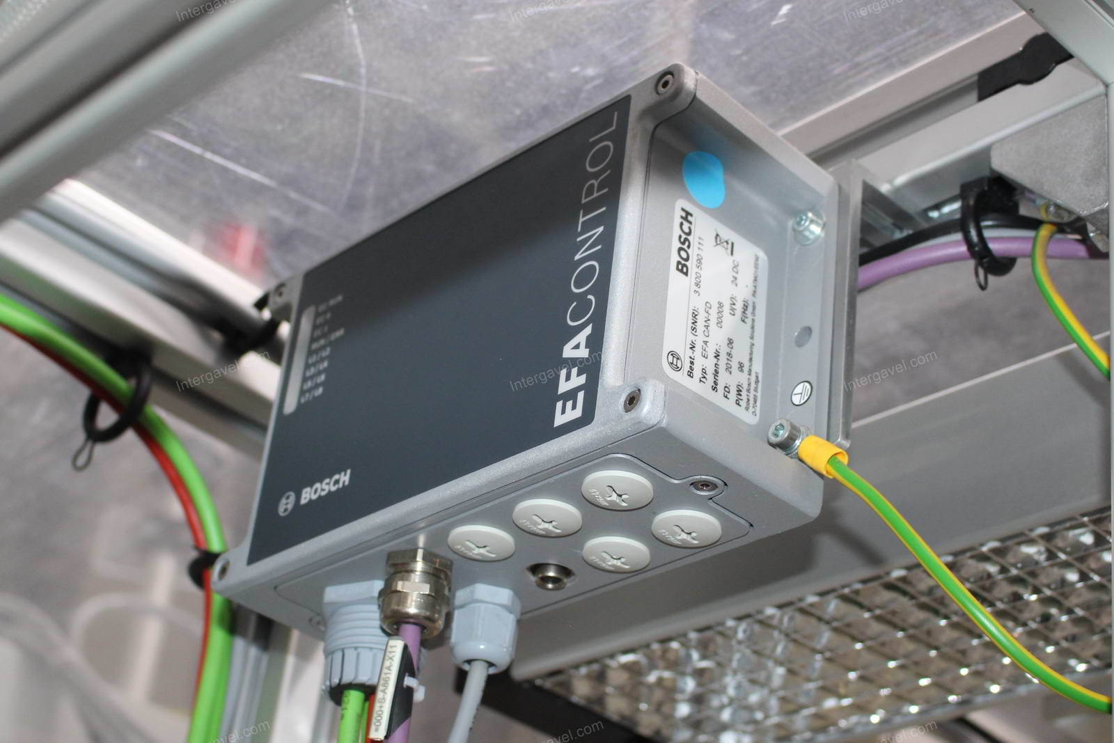 Szerelő munkahely 12