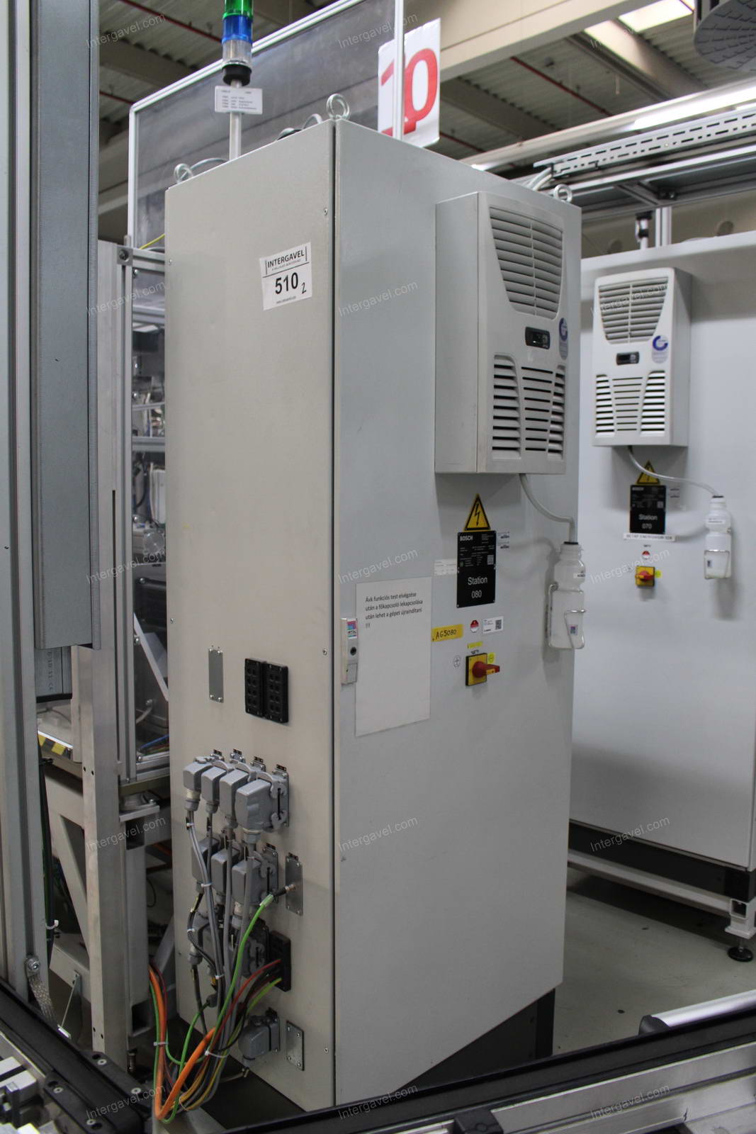 Szerelő munkahely 16