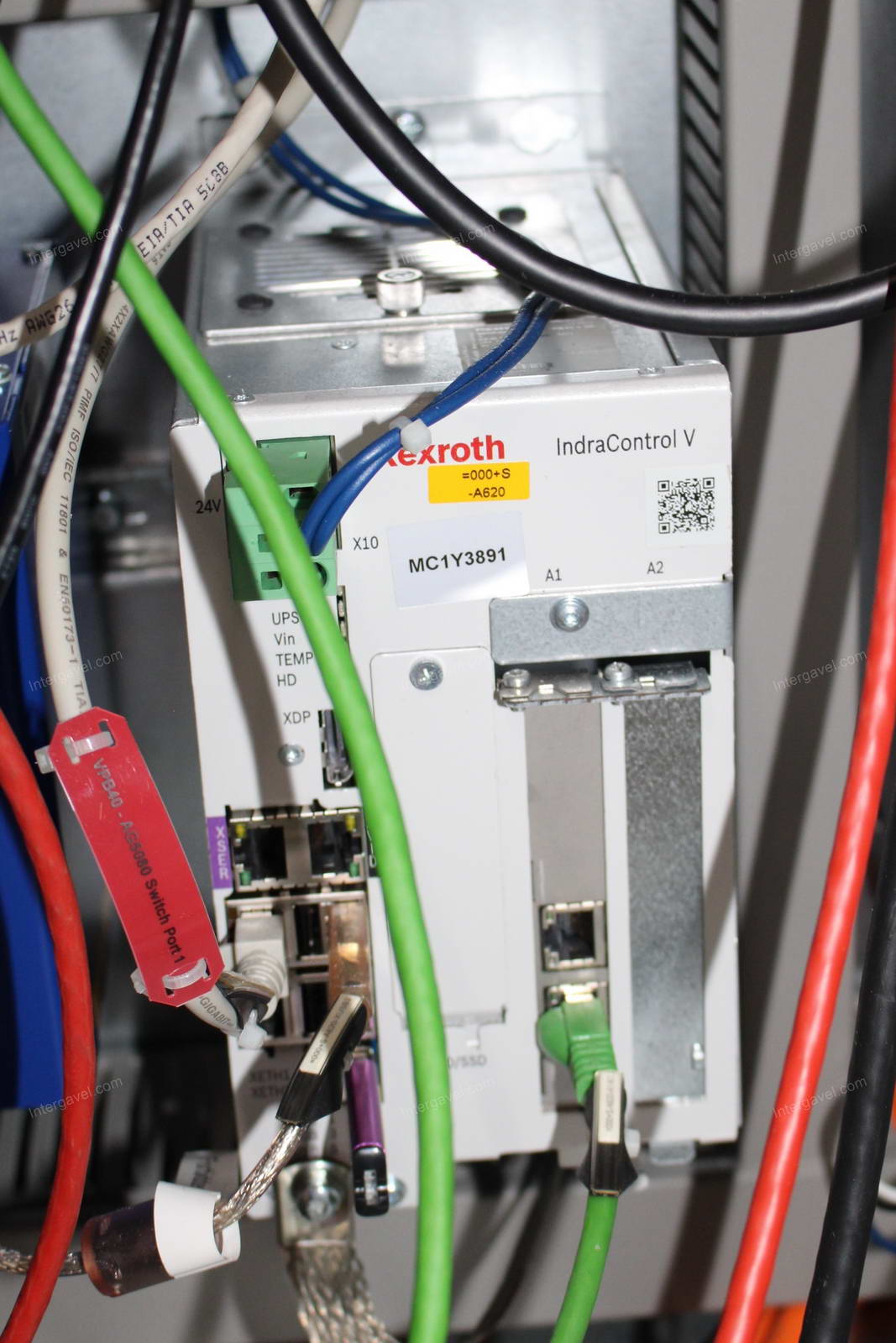 Szerelő munkahely 21