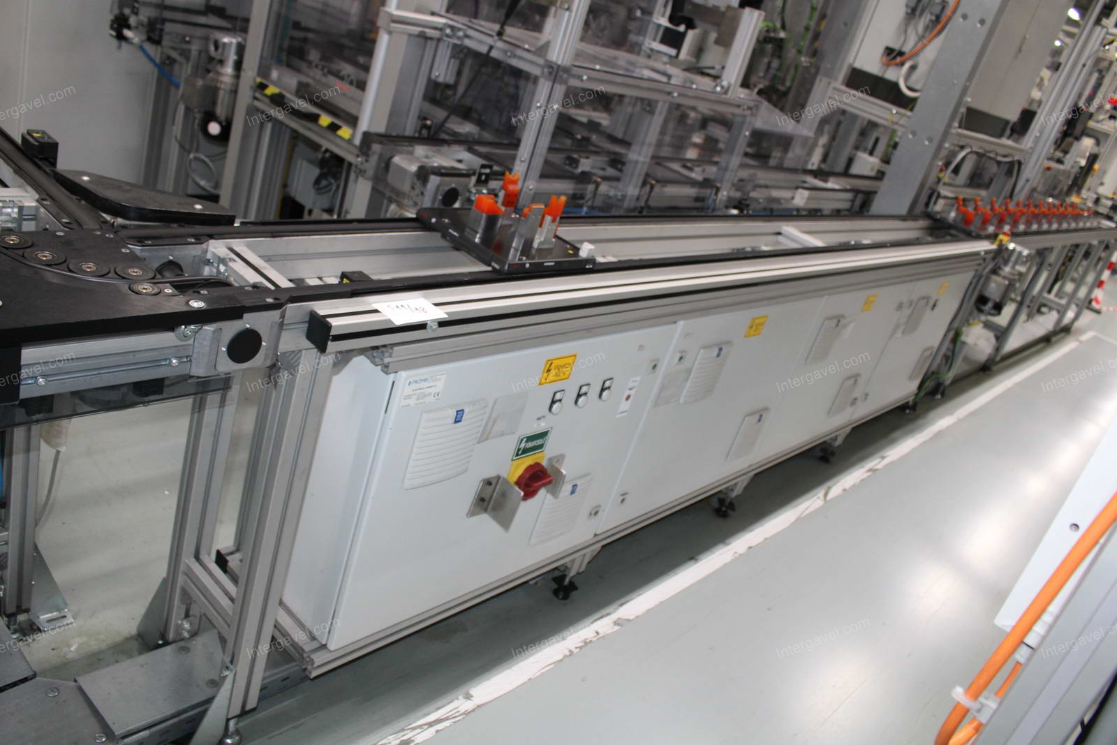 Szállítószalag 27