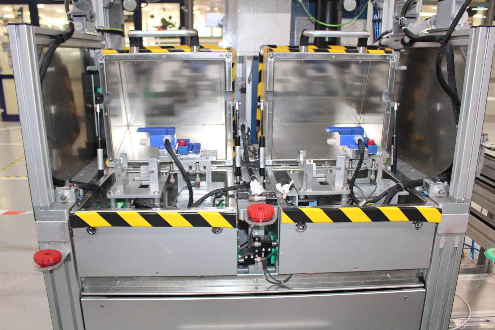 Szerelő munkahely 3