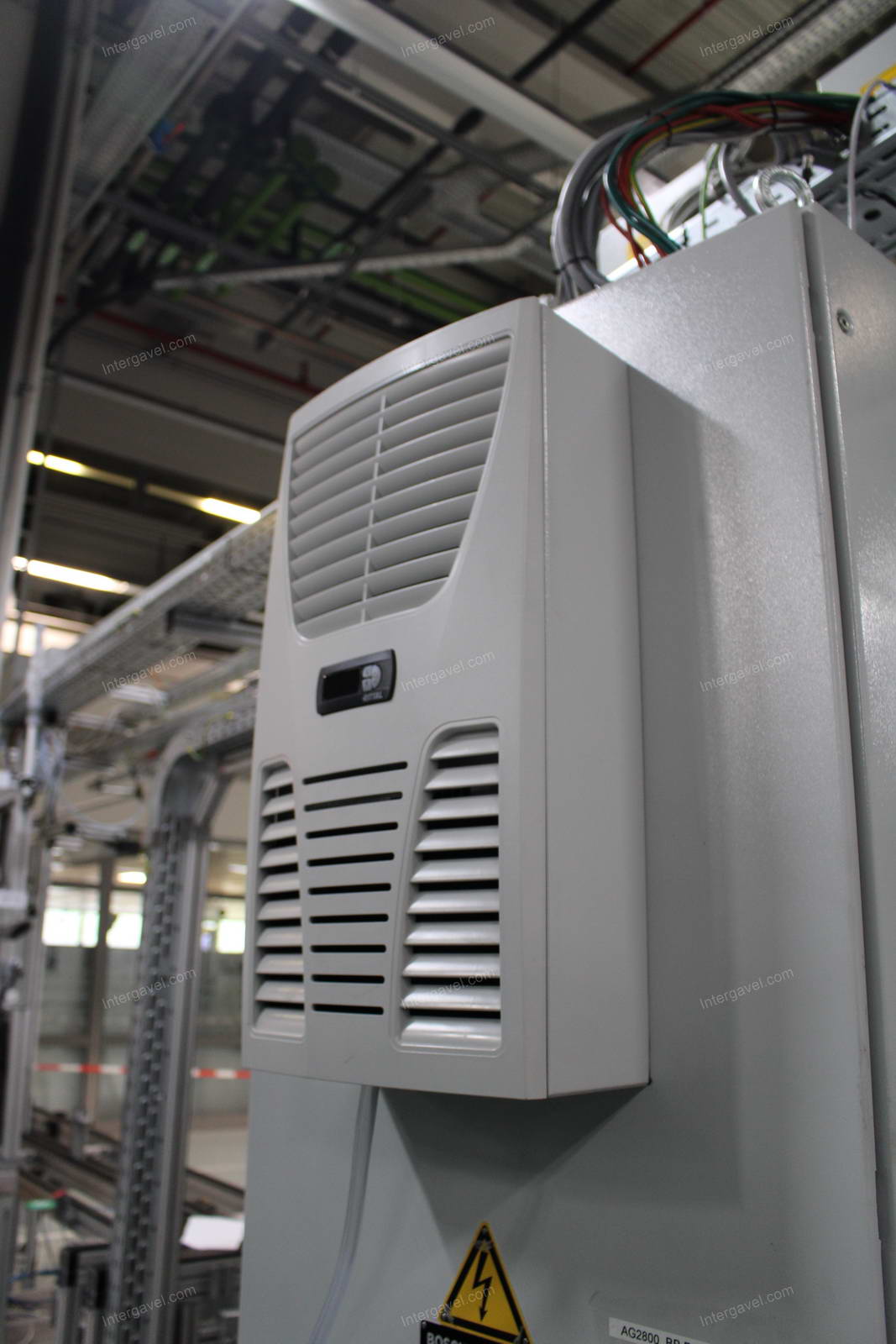 Szerelő munkahely 12