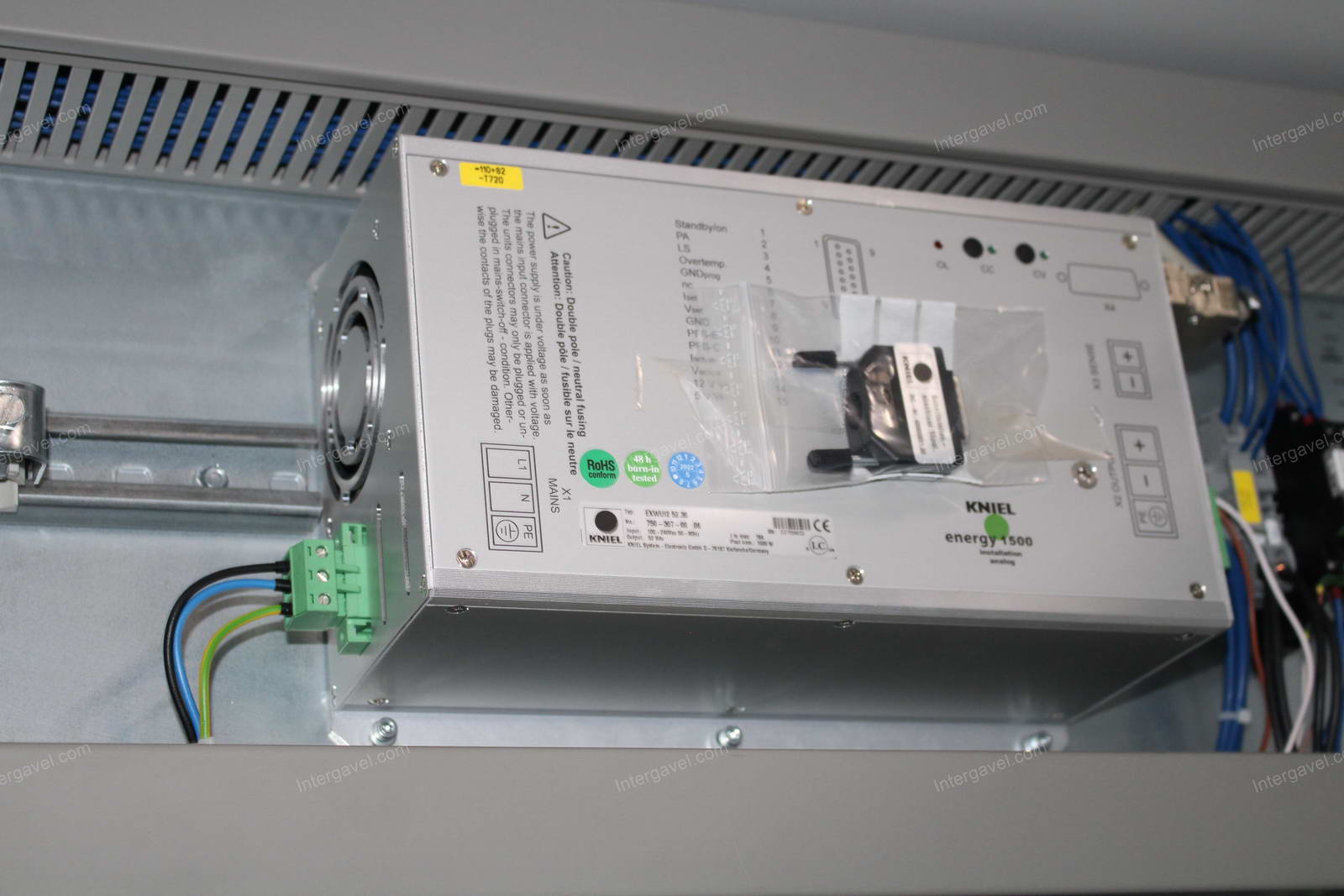 Szerelő munkahely 20