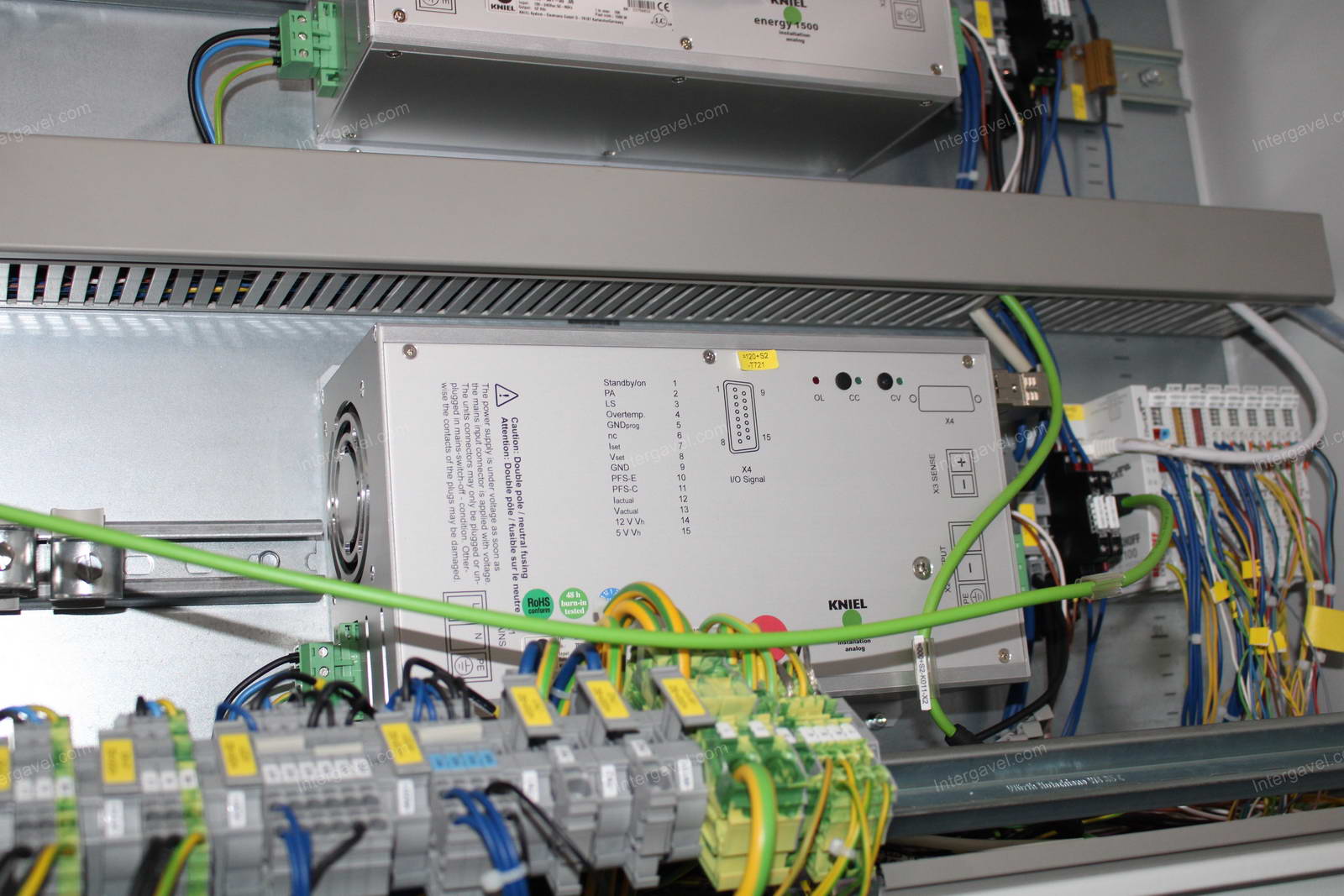 Szerelő munkahely 21