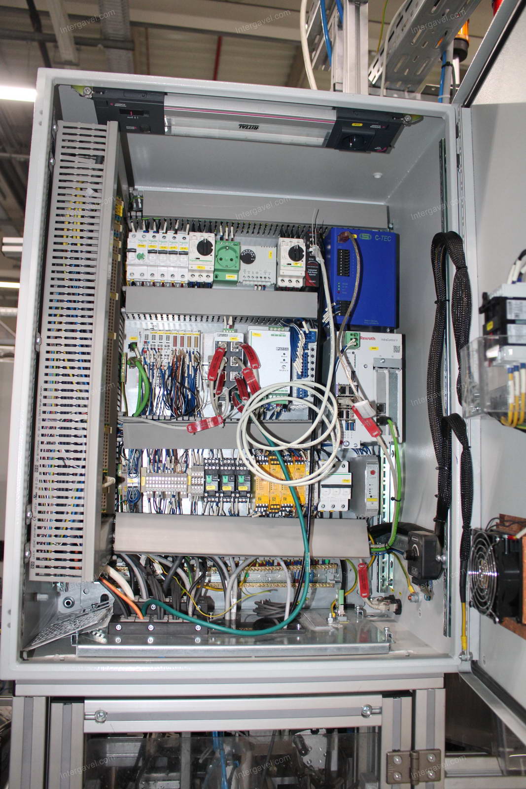 Szerelő munkahely 8