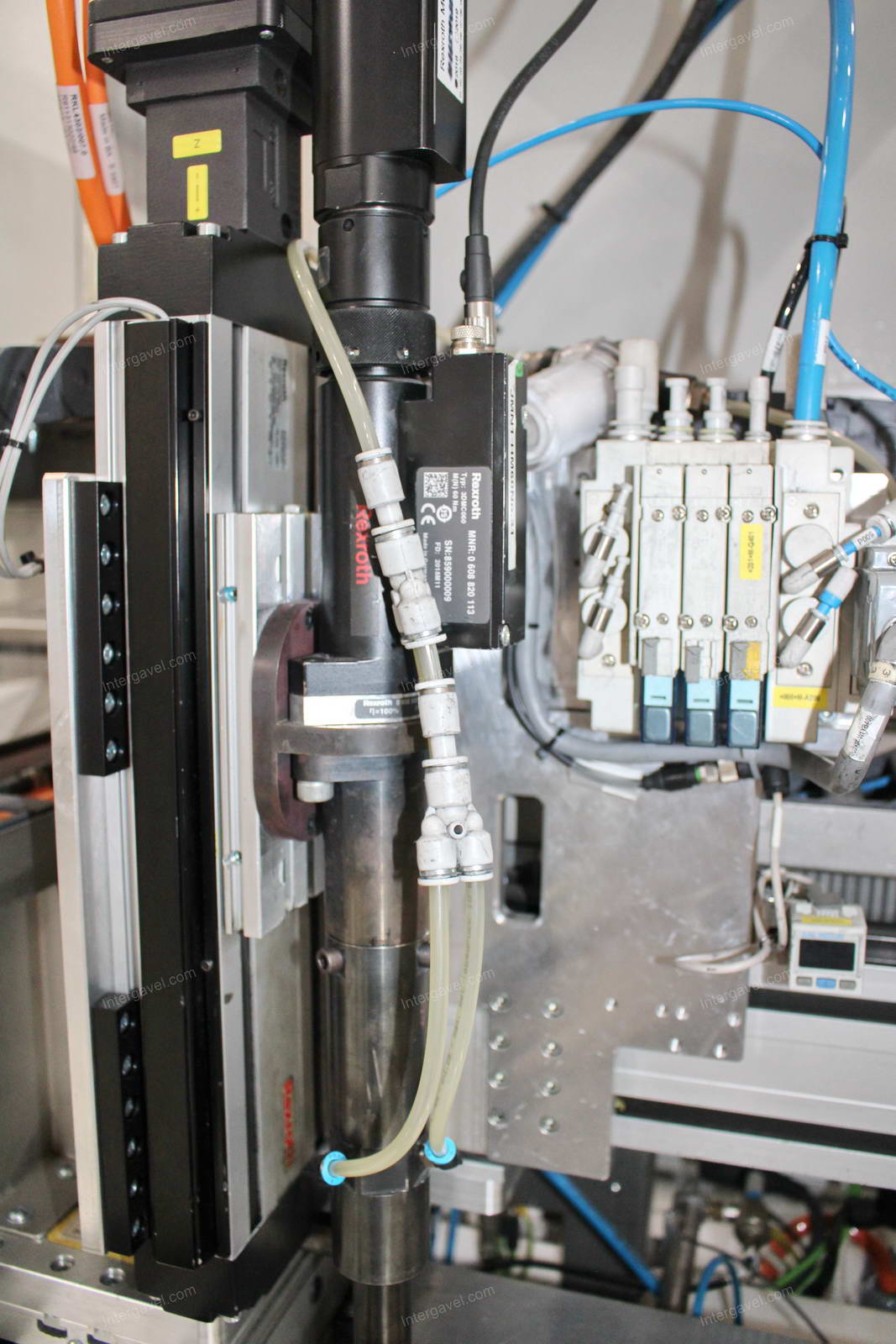 Szerelő munkahely 9