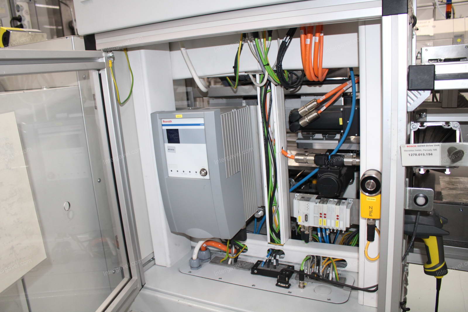 Szerelő munkahely 13