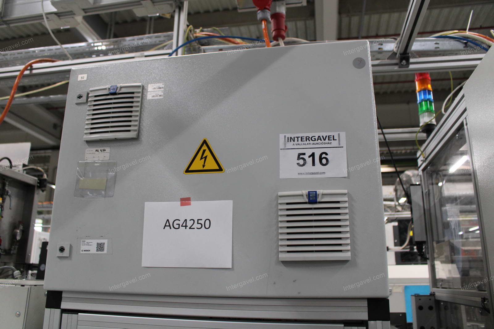 Szerelő munkahely 14