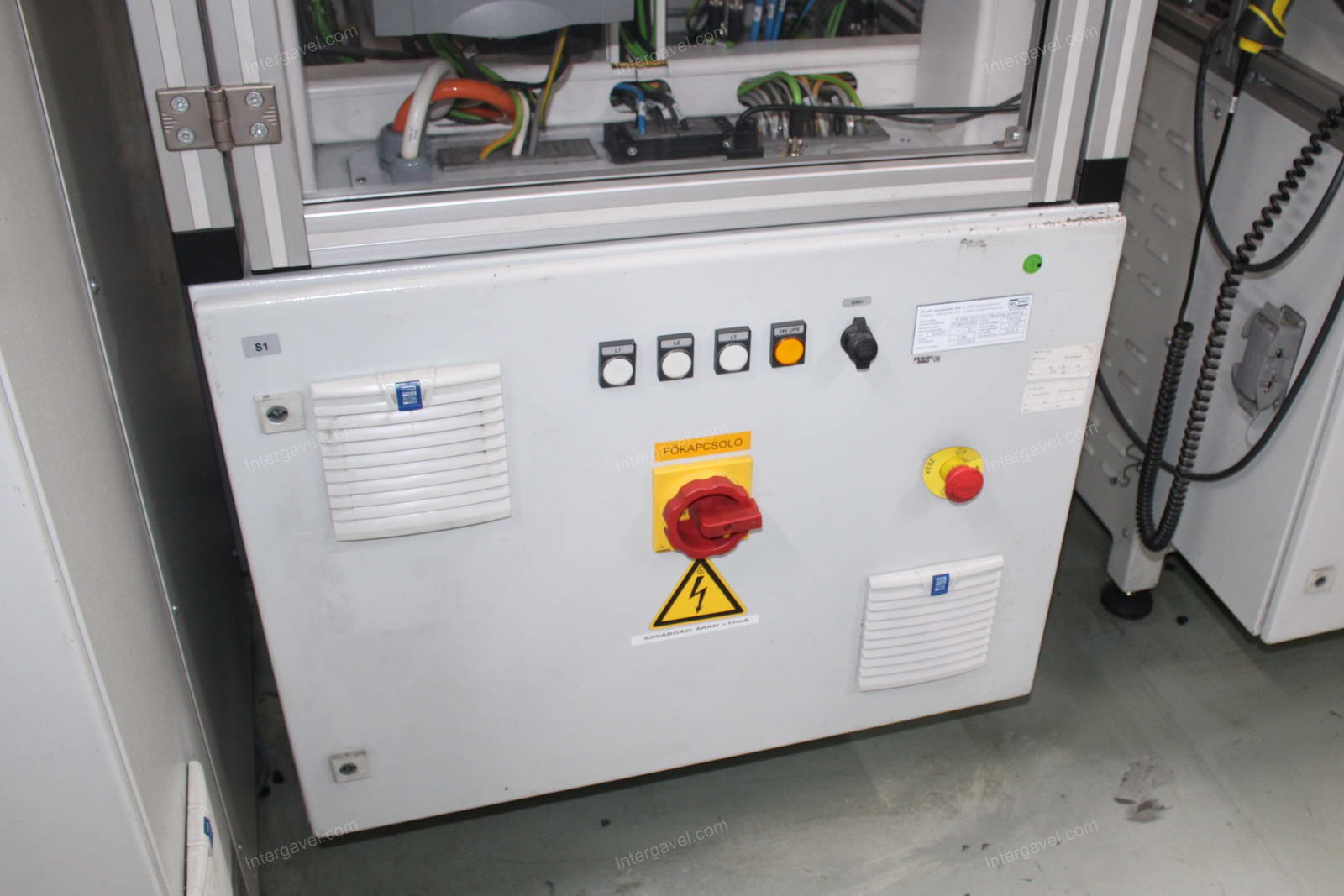 Szerelő munkahely 17