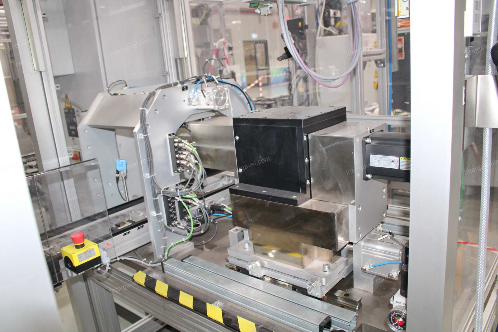 Szerelő munkahely 3