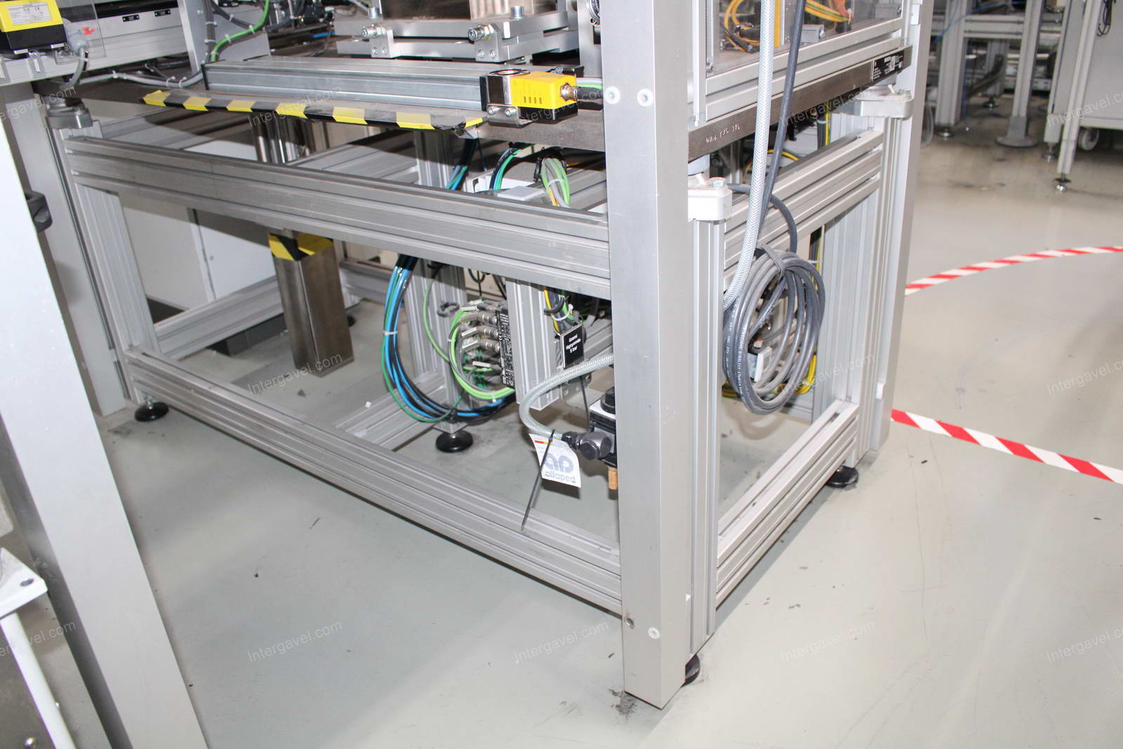 Szerelő munkahely 6