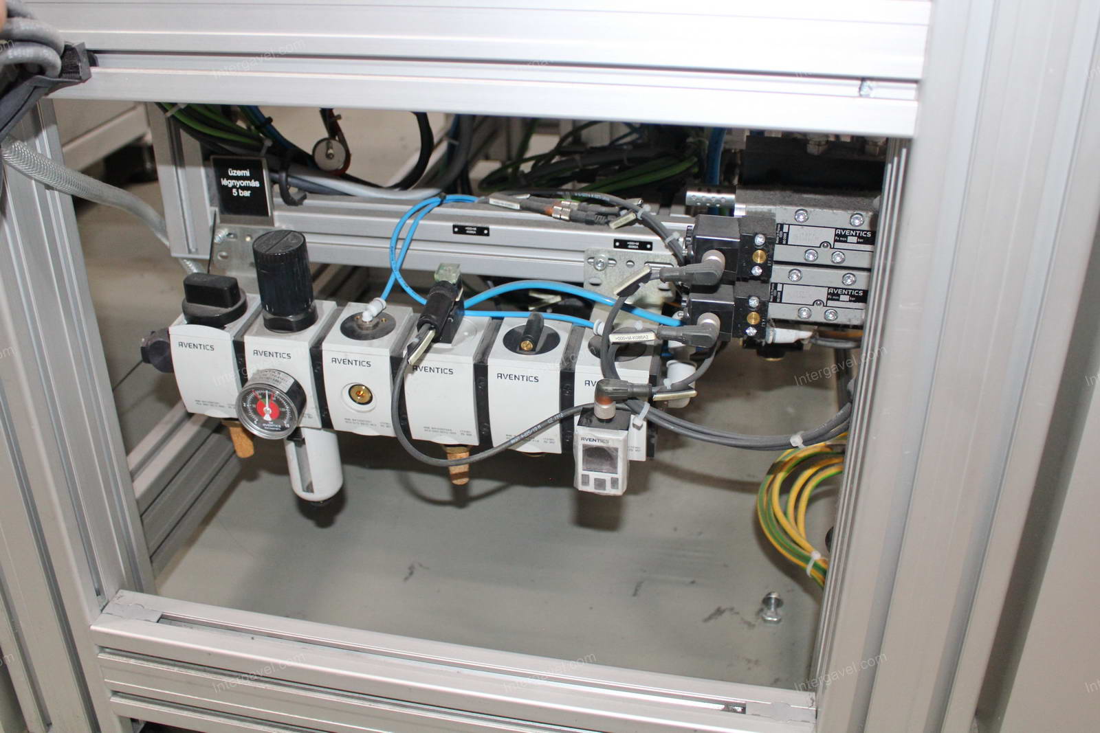 Szerelő munkahely 7