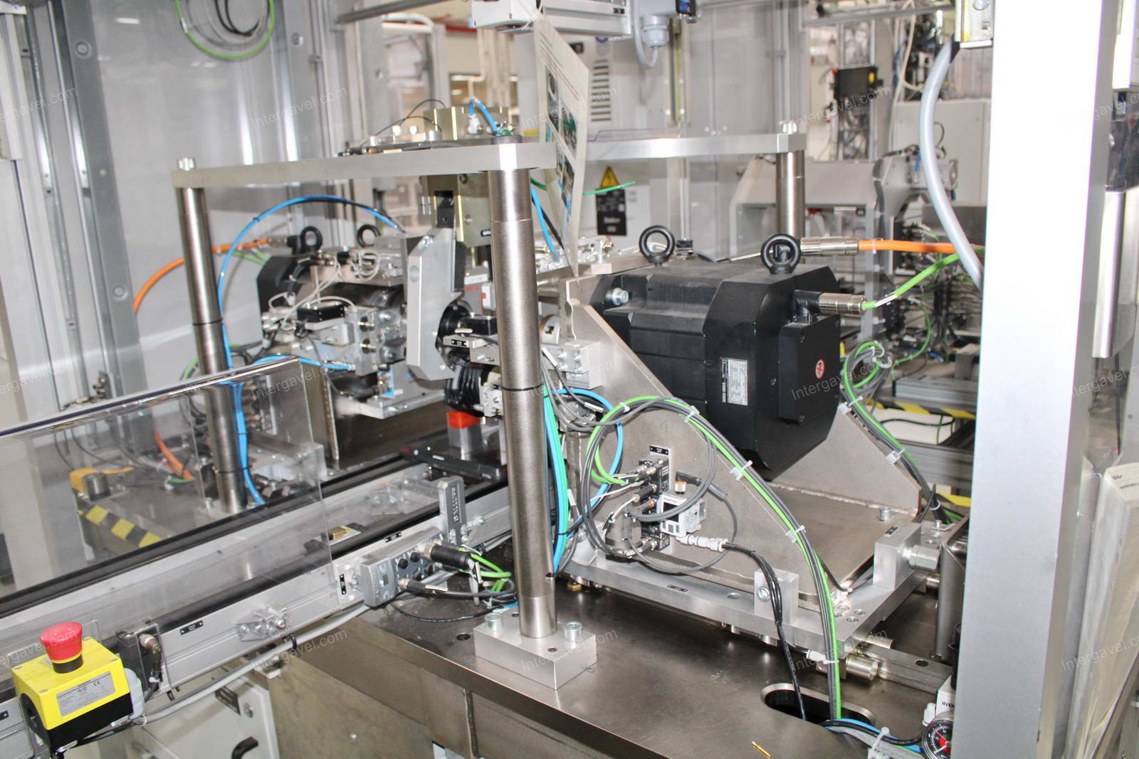 Szerelő munkahely 3