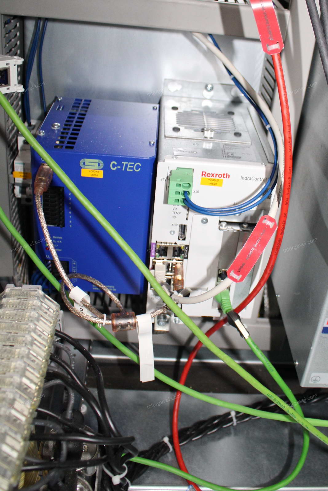 Szerelő munkahely 13