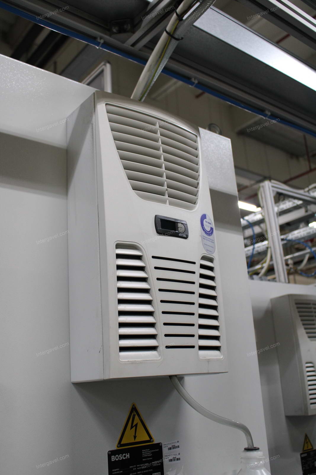 Szerelő munkahely 8