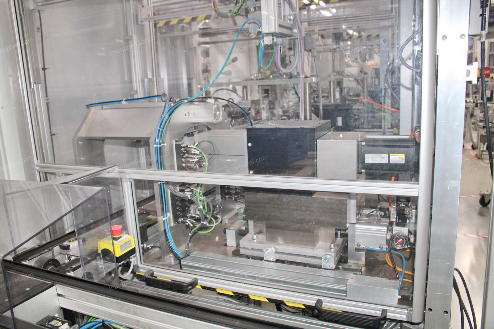 Szerelő munkahely 3