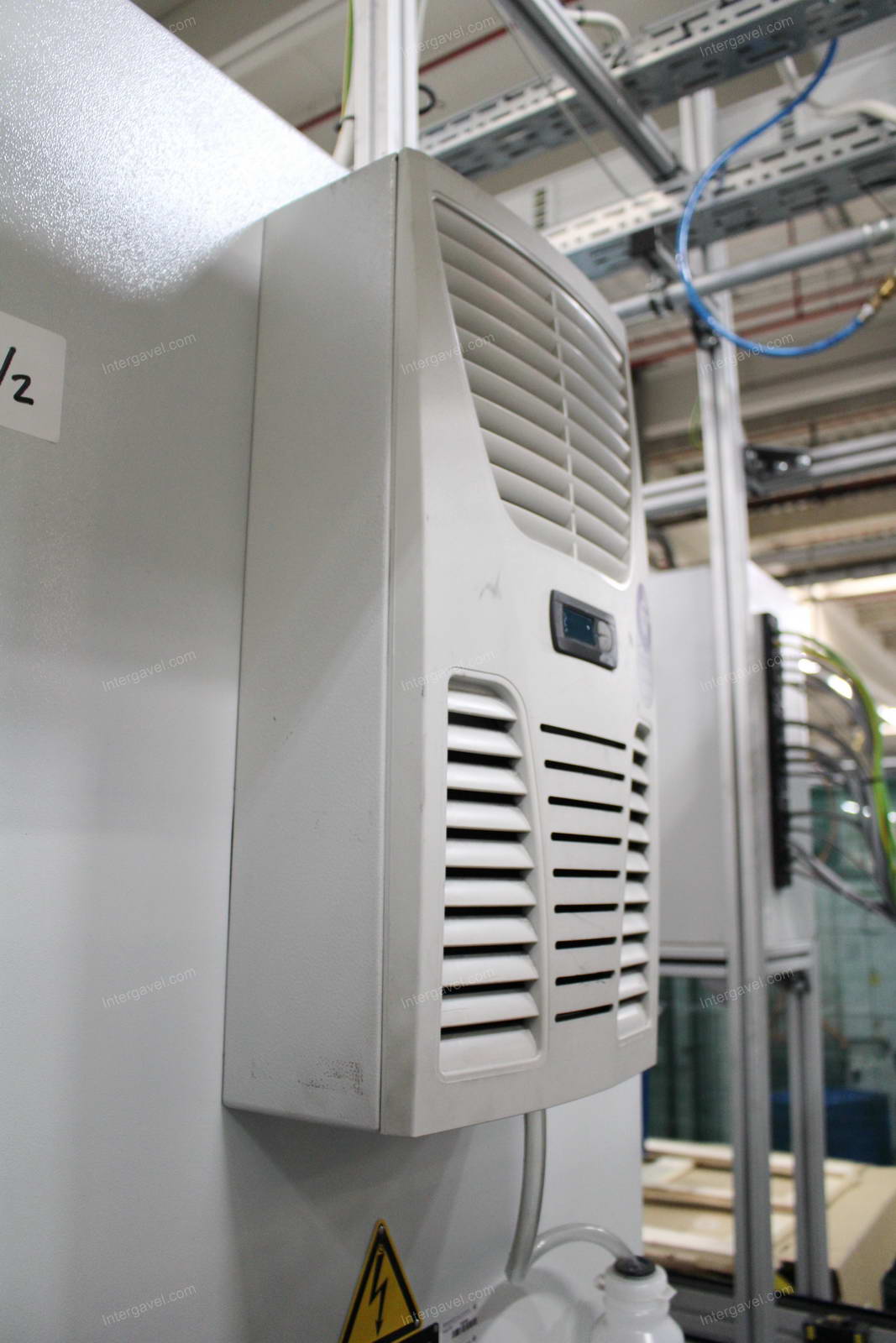 Szerelő munkahely 11