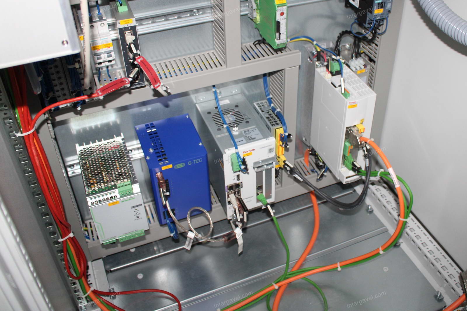 Szerelő munkahely 13