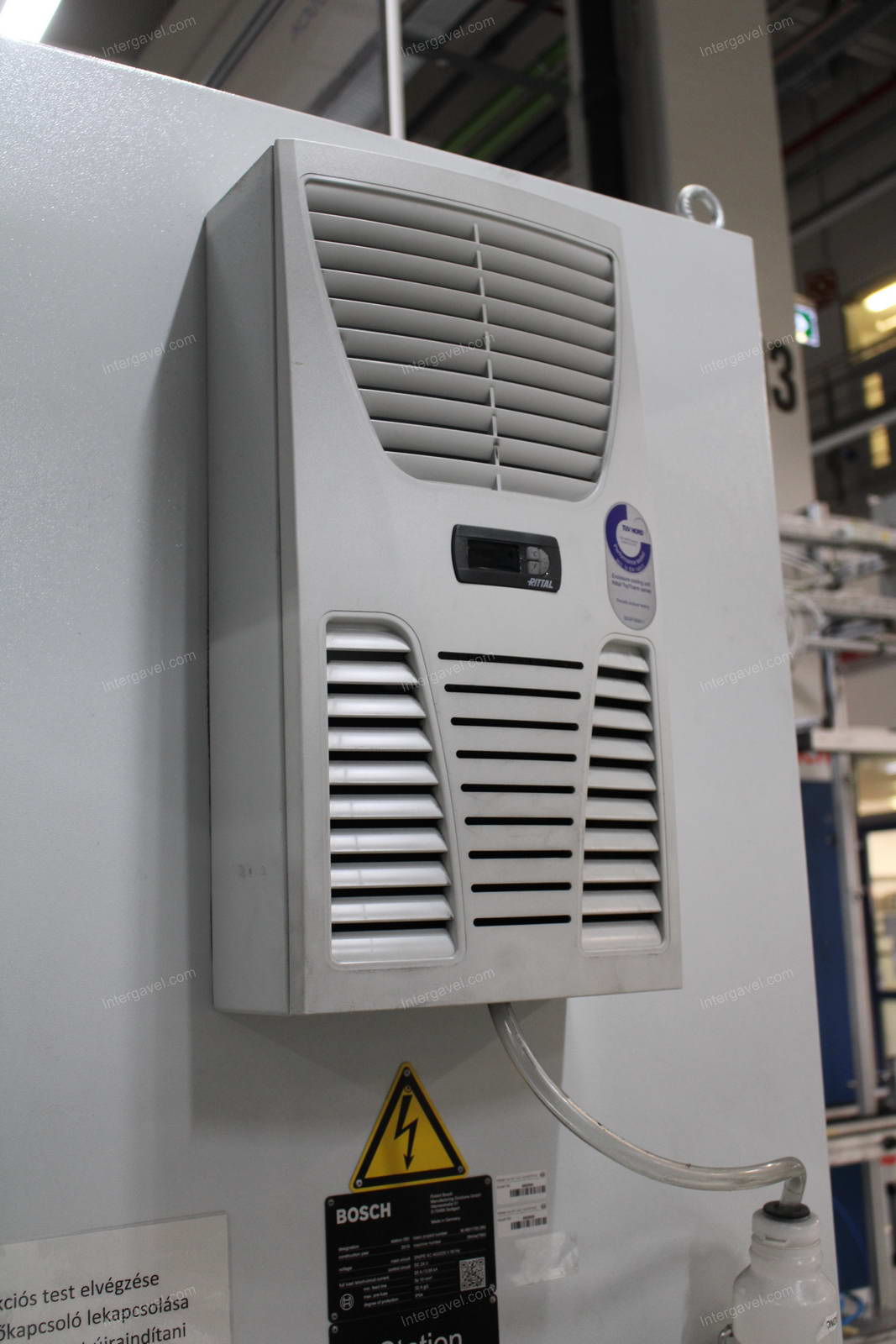 Szerelő munkahely 12