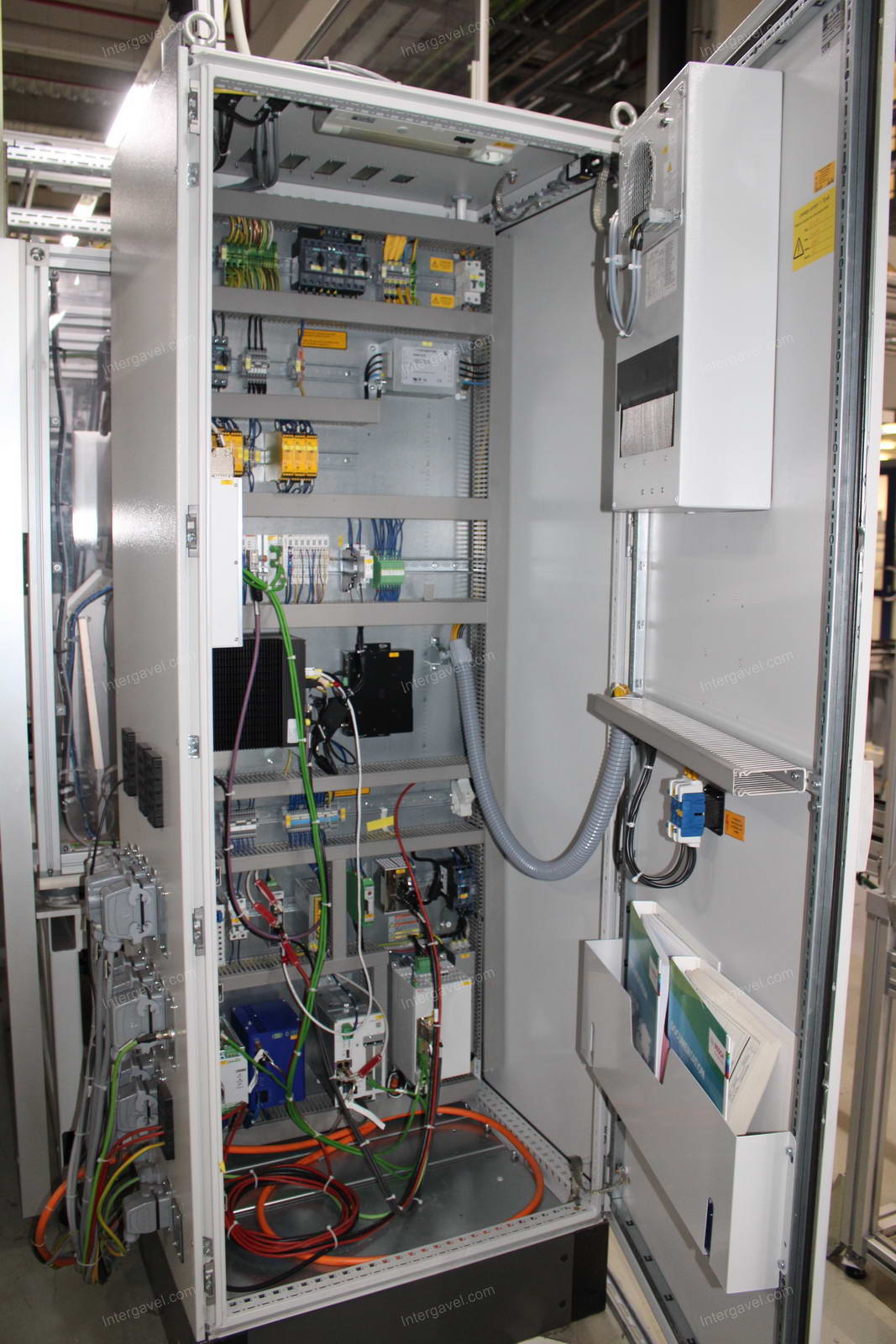 Szerelő munkahely 13